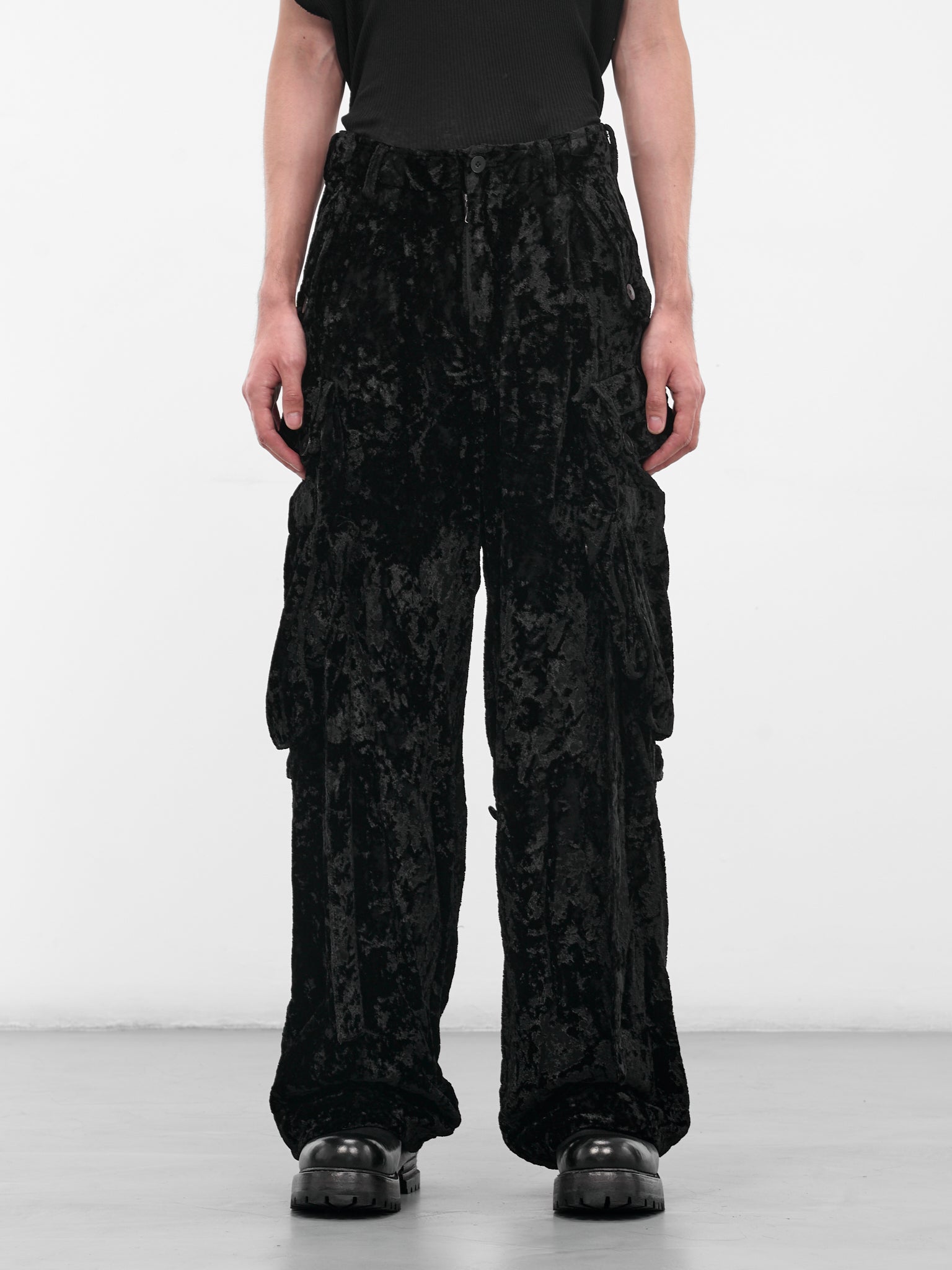 Black Crushed Velvet Cargo Pants (917PAM8-BLACK)