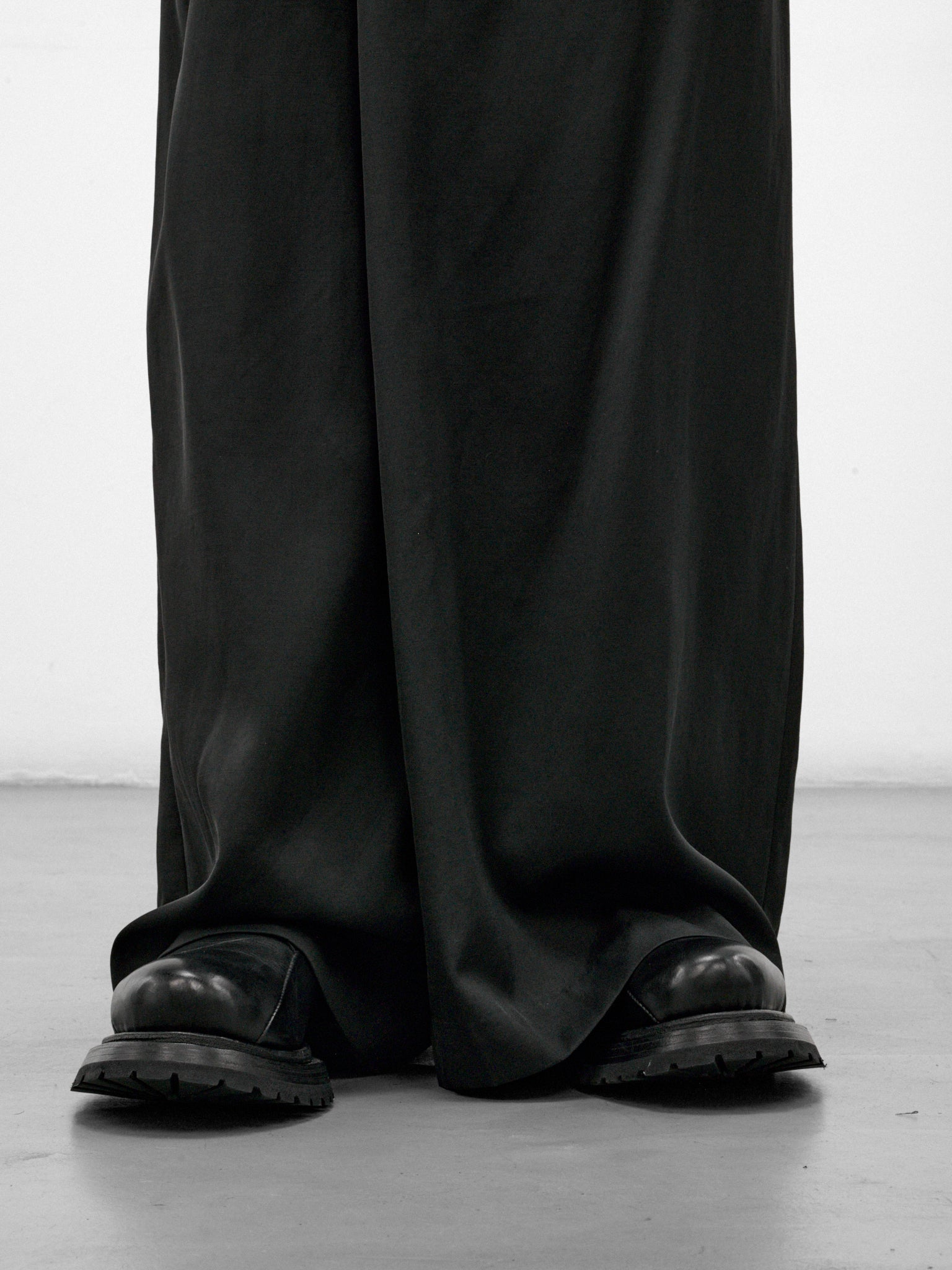 Black Wool Wide Leg Trousers (957PAM1-BLACK)