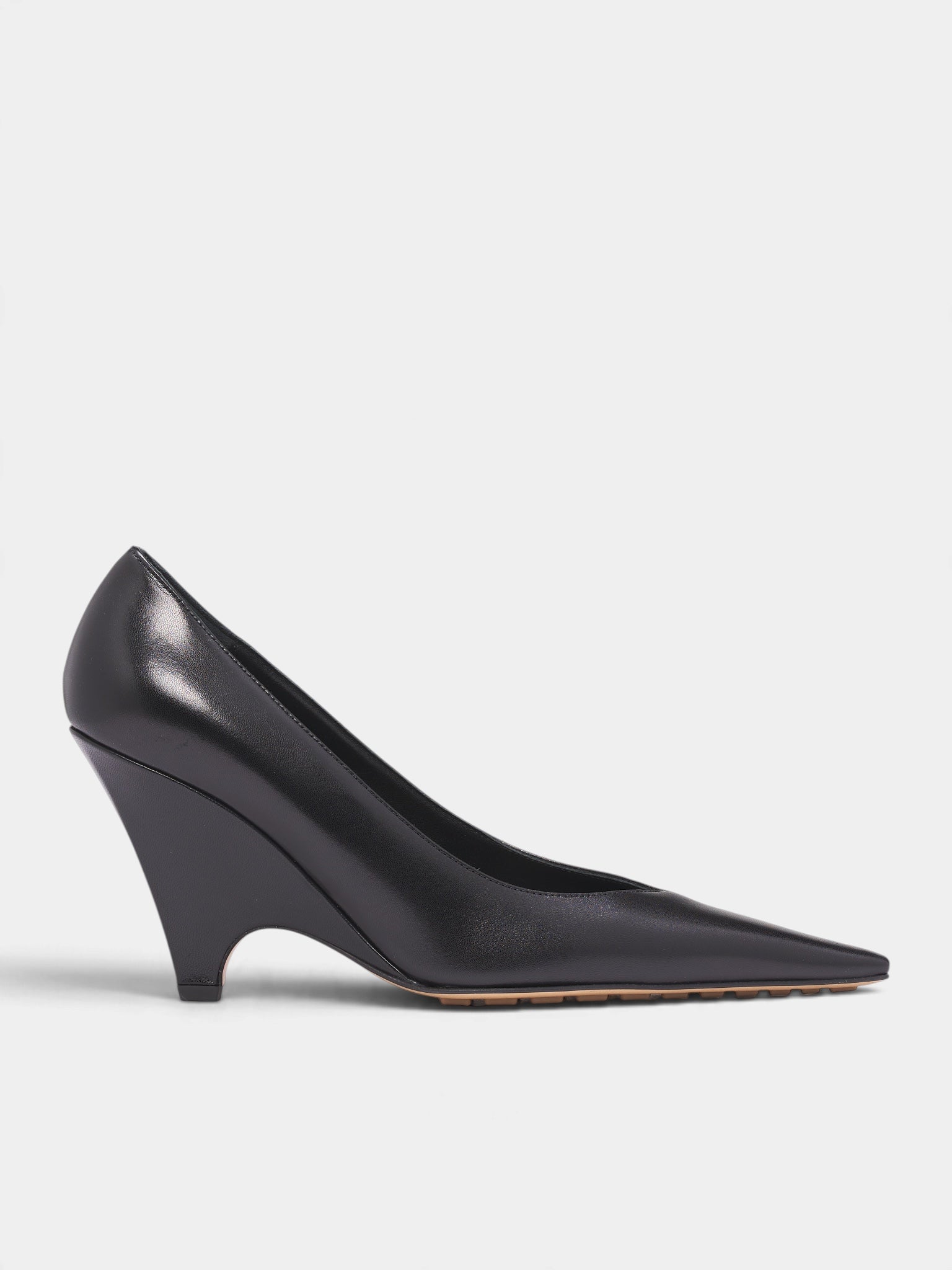 Black Leather Scaletta Pumps (A006P0VBSF0-1000-BLACK)