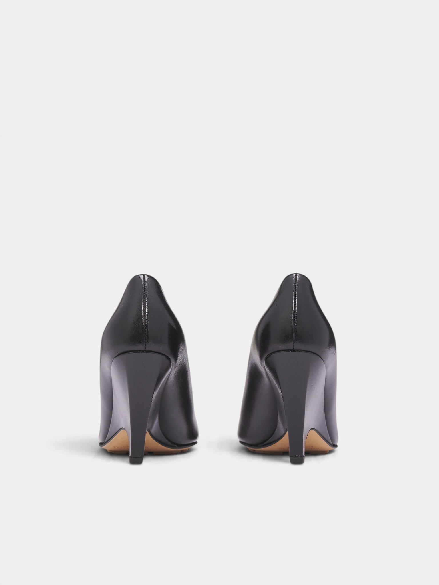 Black Leather Scaletta Pumps (A006P0VBSF0-1000-BLACK)