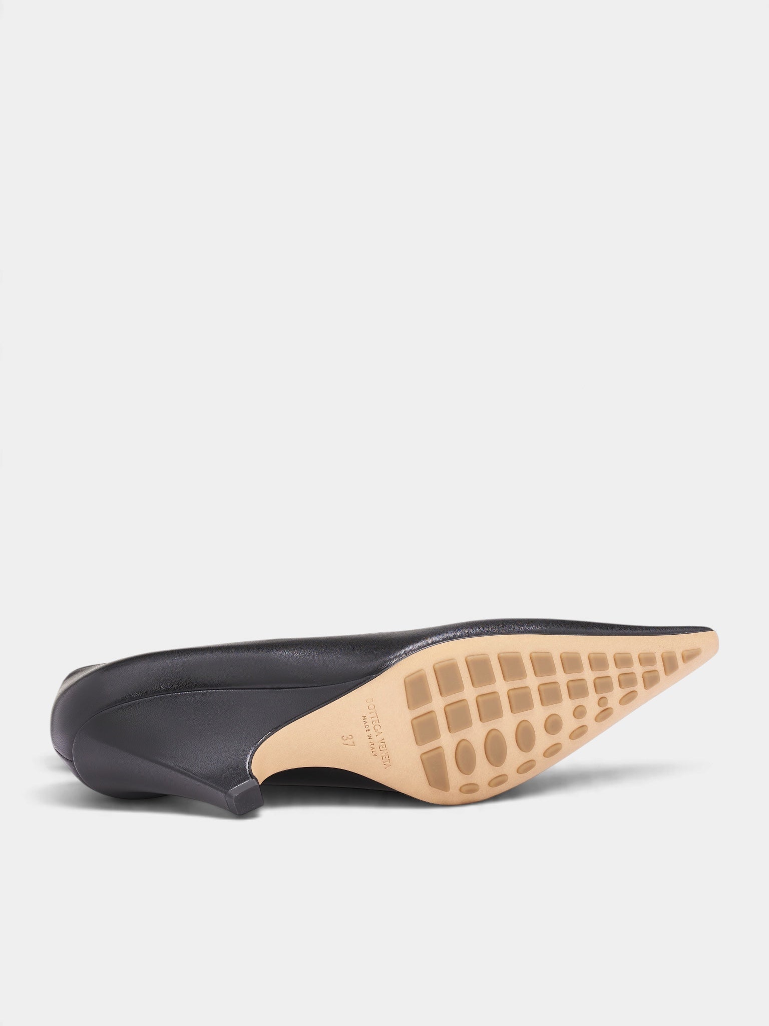 Black Leather Scaletta Pumps (A006P0VBSF0-1000-BLACK)