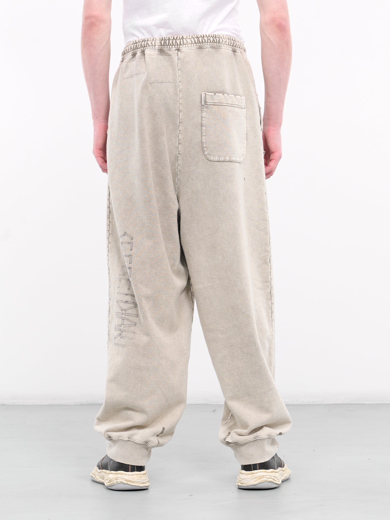 Bleached Sweatpants (A12PT553-BEIGE)