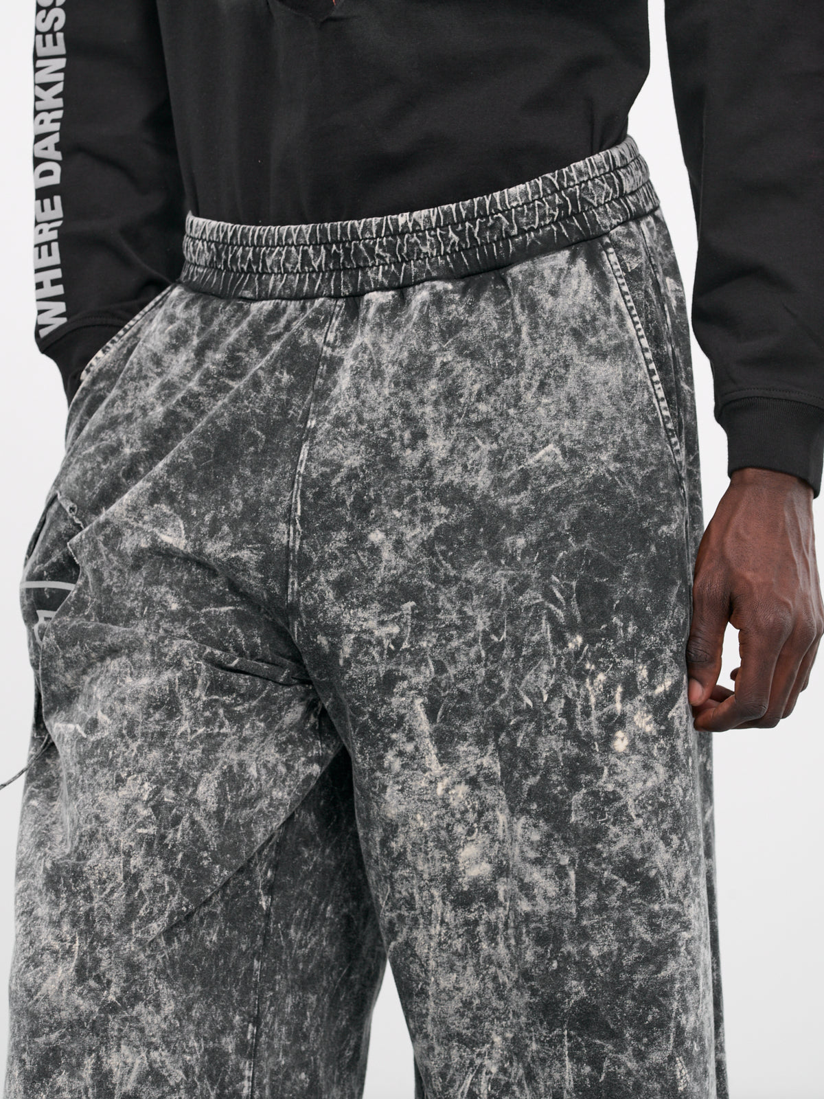 P-Eckyo-Peeloval Sweatpants (A13662-P-ECKYO-DEEP-BLACK)