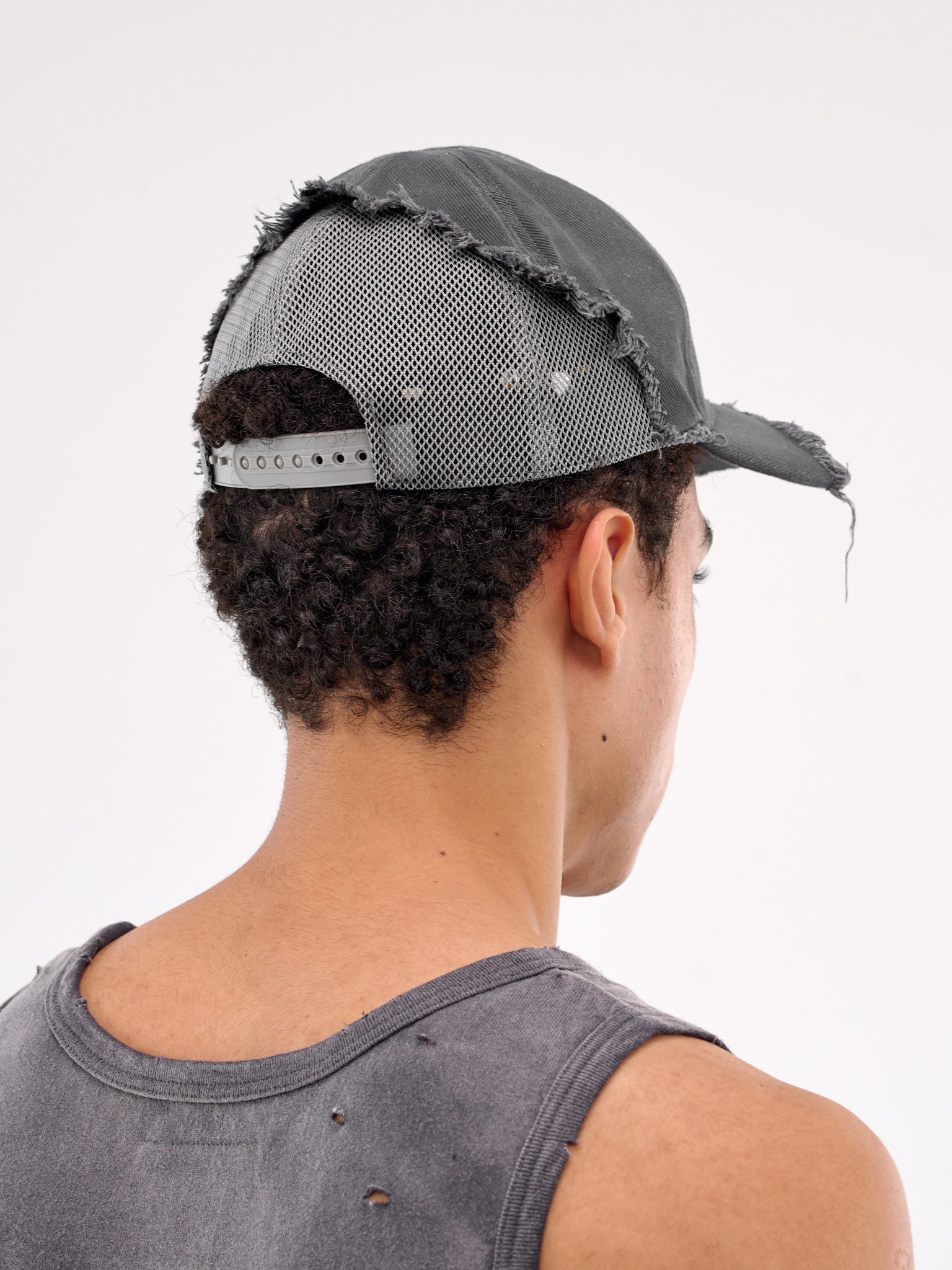 Hybrid Deconstructed Trucker Hat (A14AC401-GRAY)