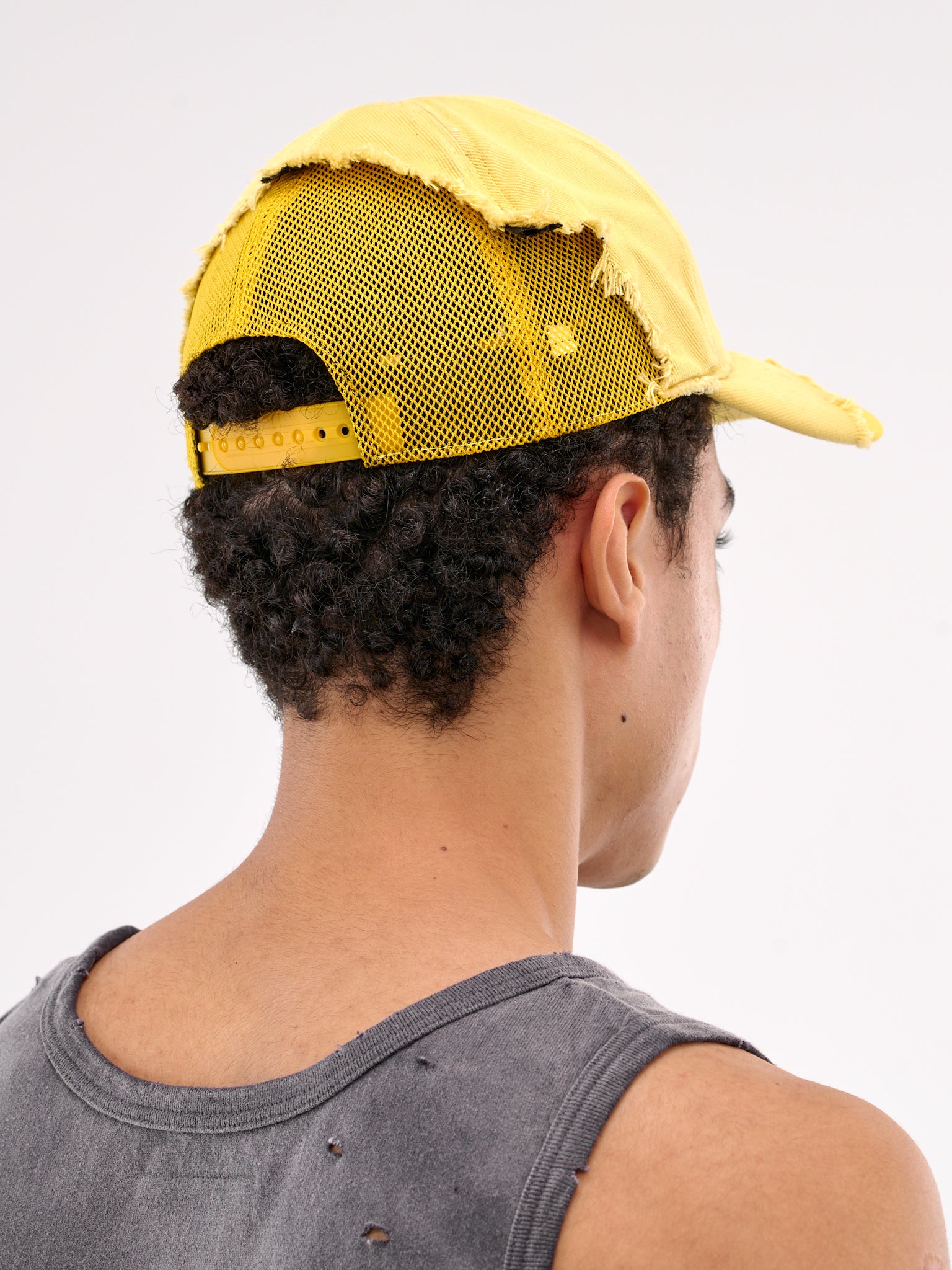 Hybrid Deconstructed Trucker Hat (A14AC401-YELLOW)