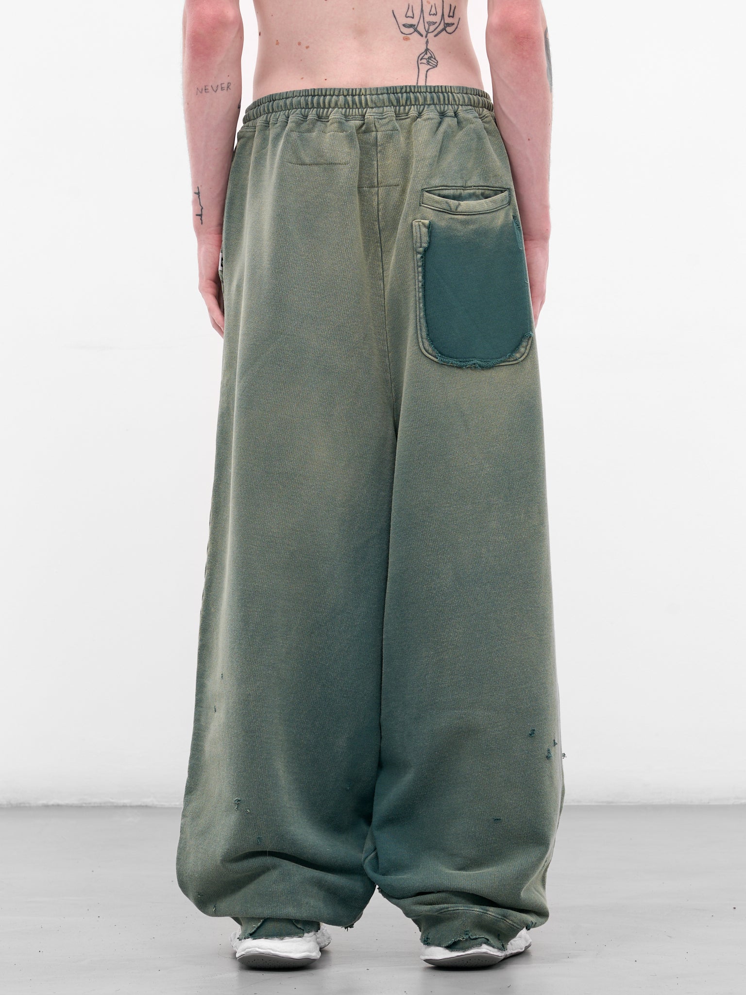 Green Distressed Baggy Sweatpants (A15PT554-GREEN)