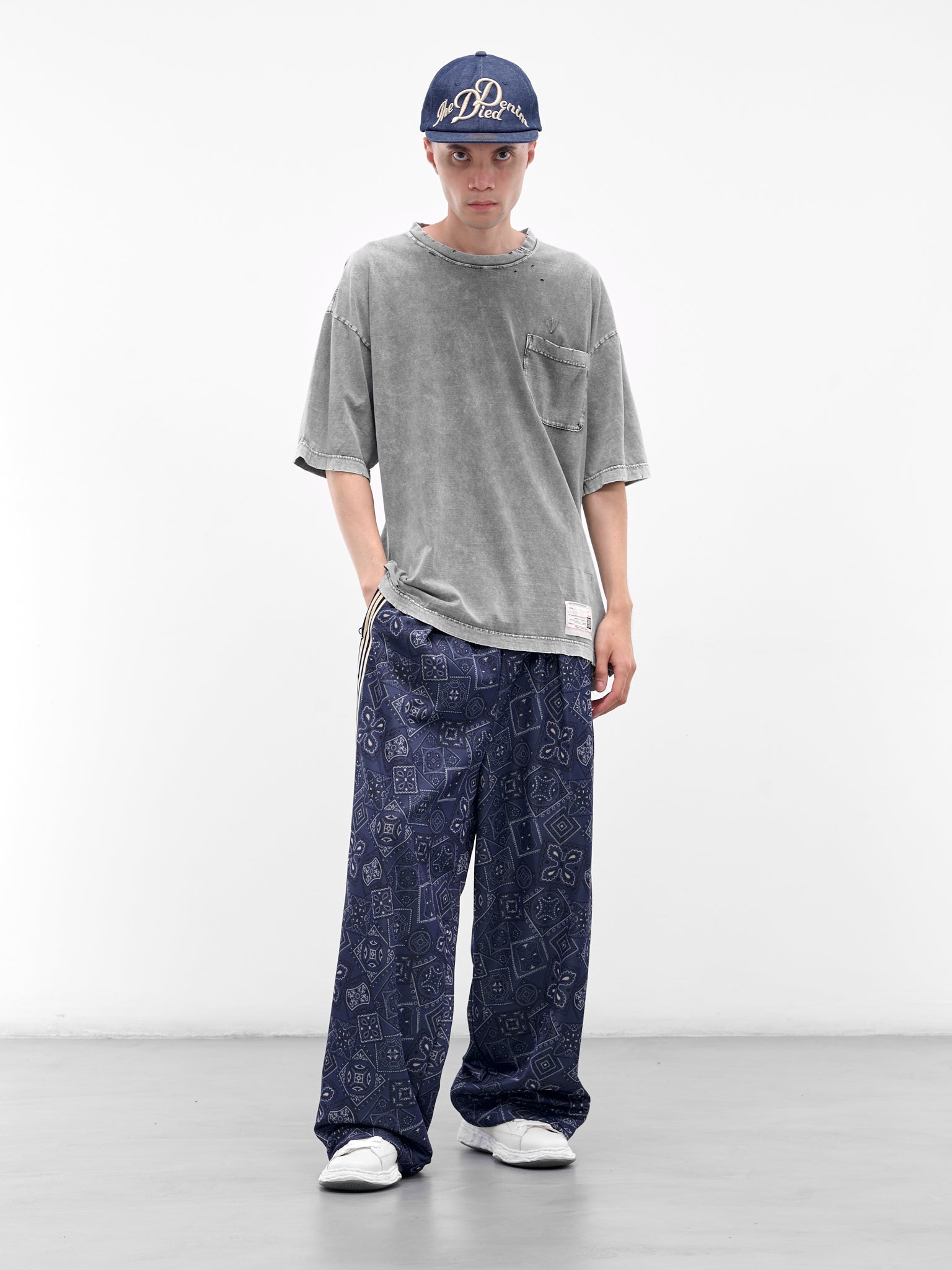 MIHARAYASUHIRO Vintage Wash Tee | H.Lorenzo - styled