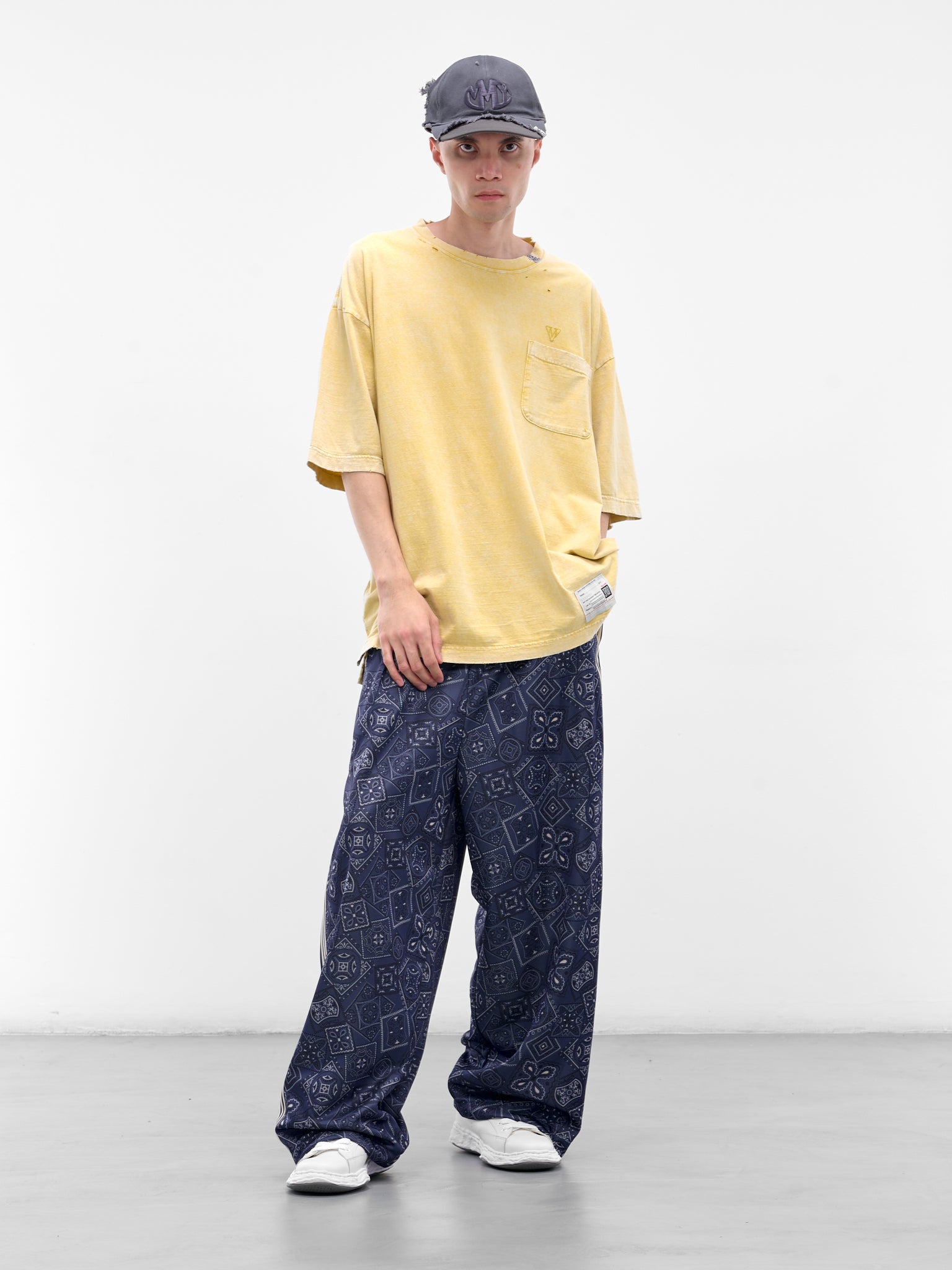 MIHARAYASUHIRO Vintage Wash Tee | H.Lorenzo - styled