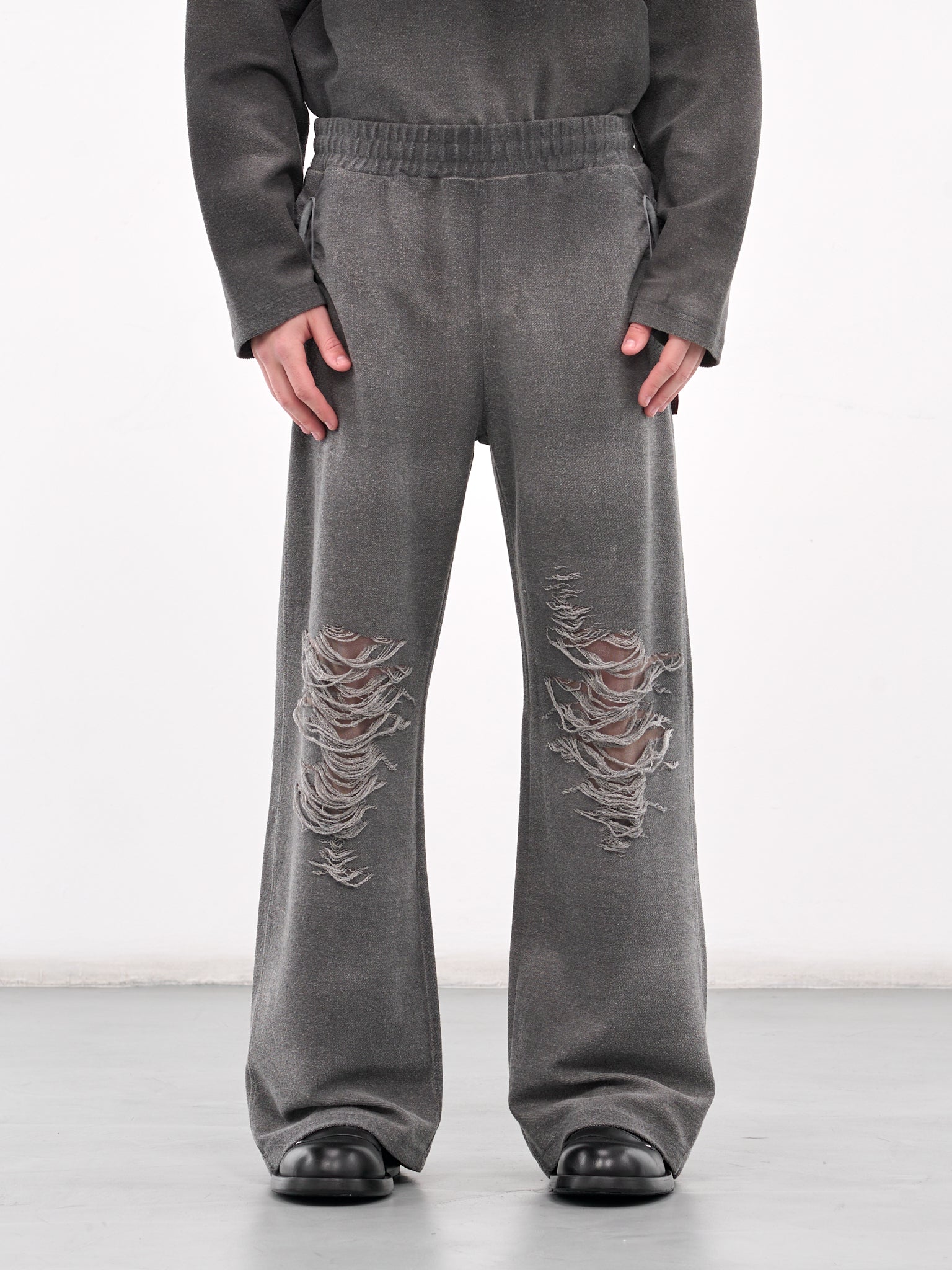 P-Percy Distressed Sweatpants (A18218-0PLAI-GREY)