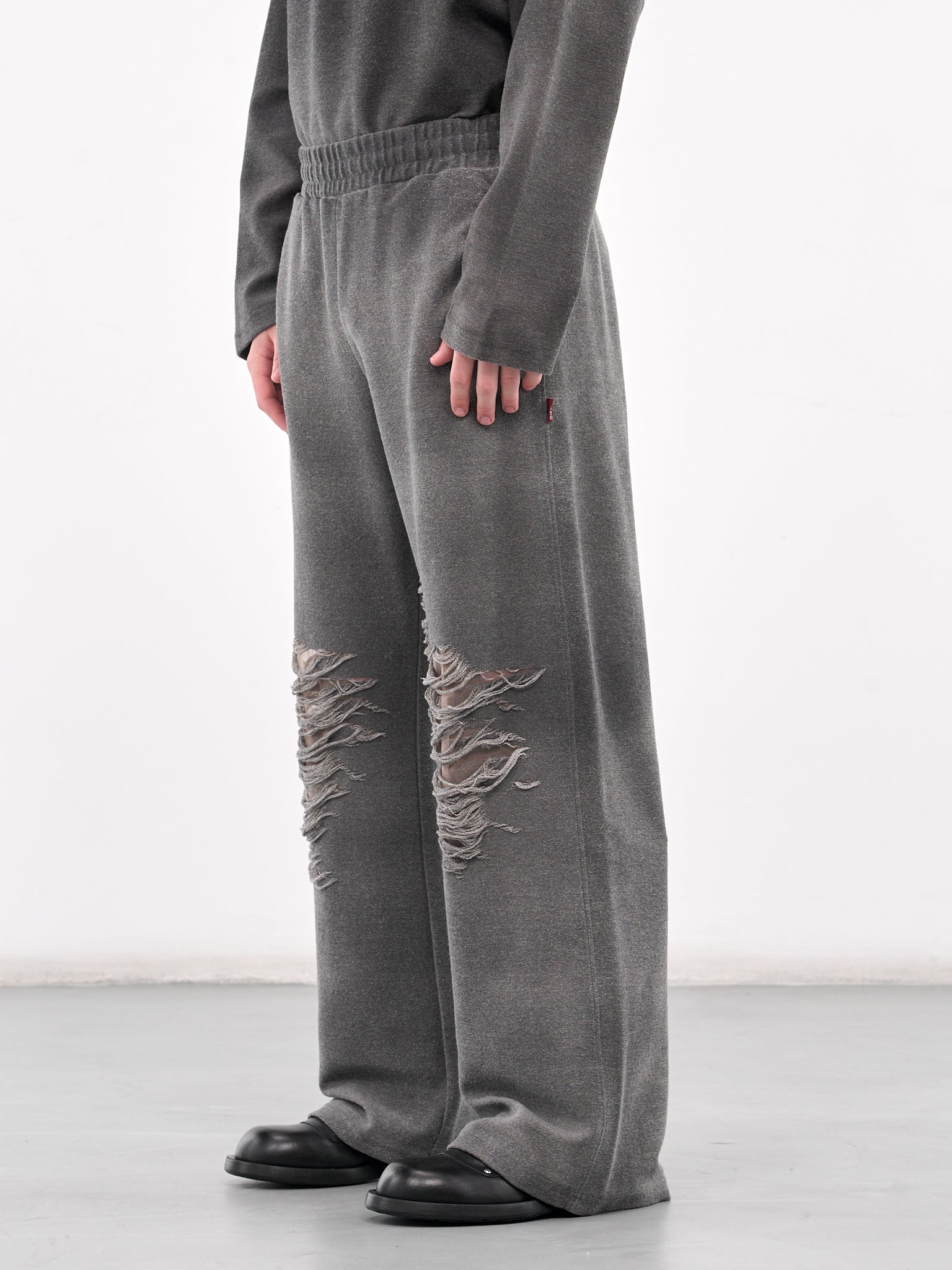 P-Percy Distressed Sweatpants (A18218-0PLAI-GREY)