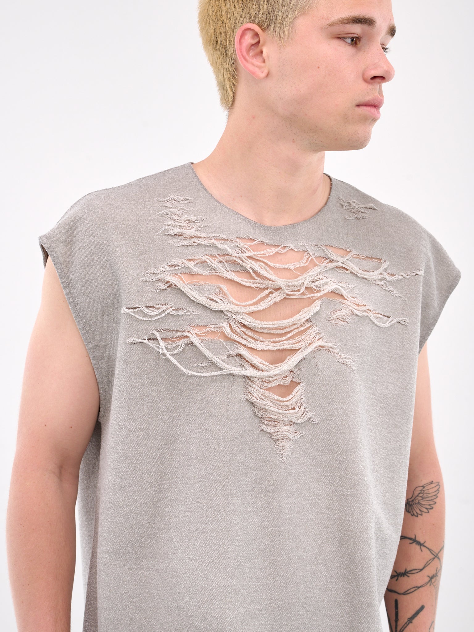 S-Rub-Sl Sleeveless Distressed Top (A19115-0PLAI-GREY)