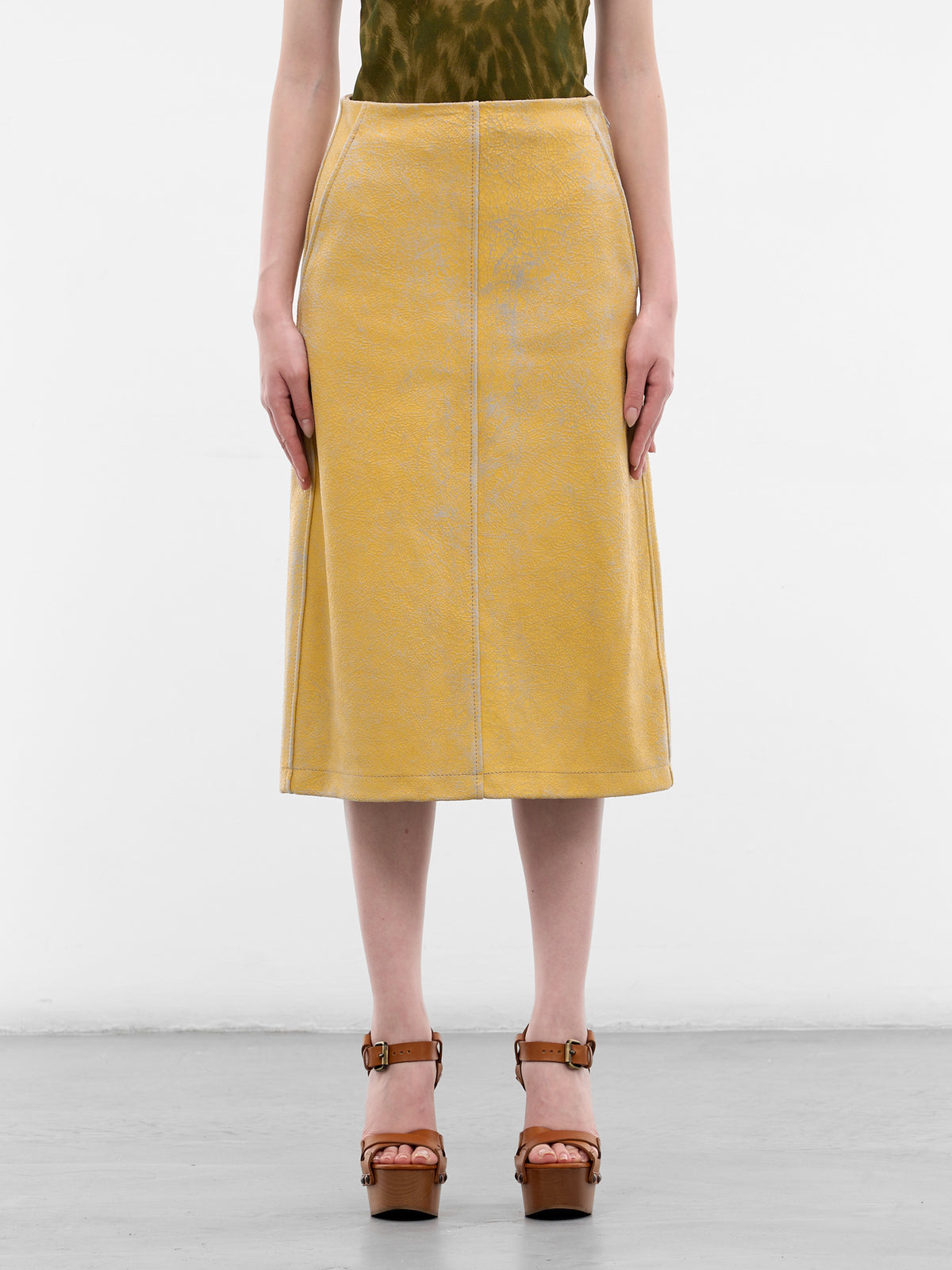 L-Erina Yellow Sheepskin Midi Skirt (A22882-0EGEQ-23TA-GOLDEN-YELLO)