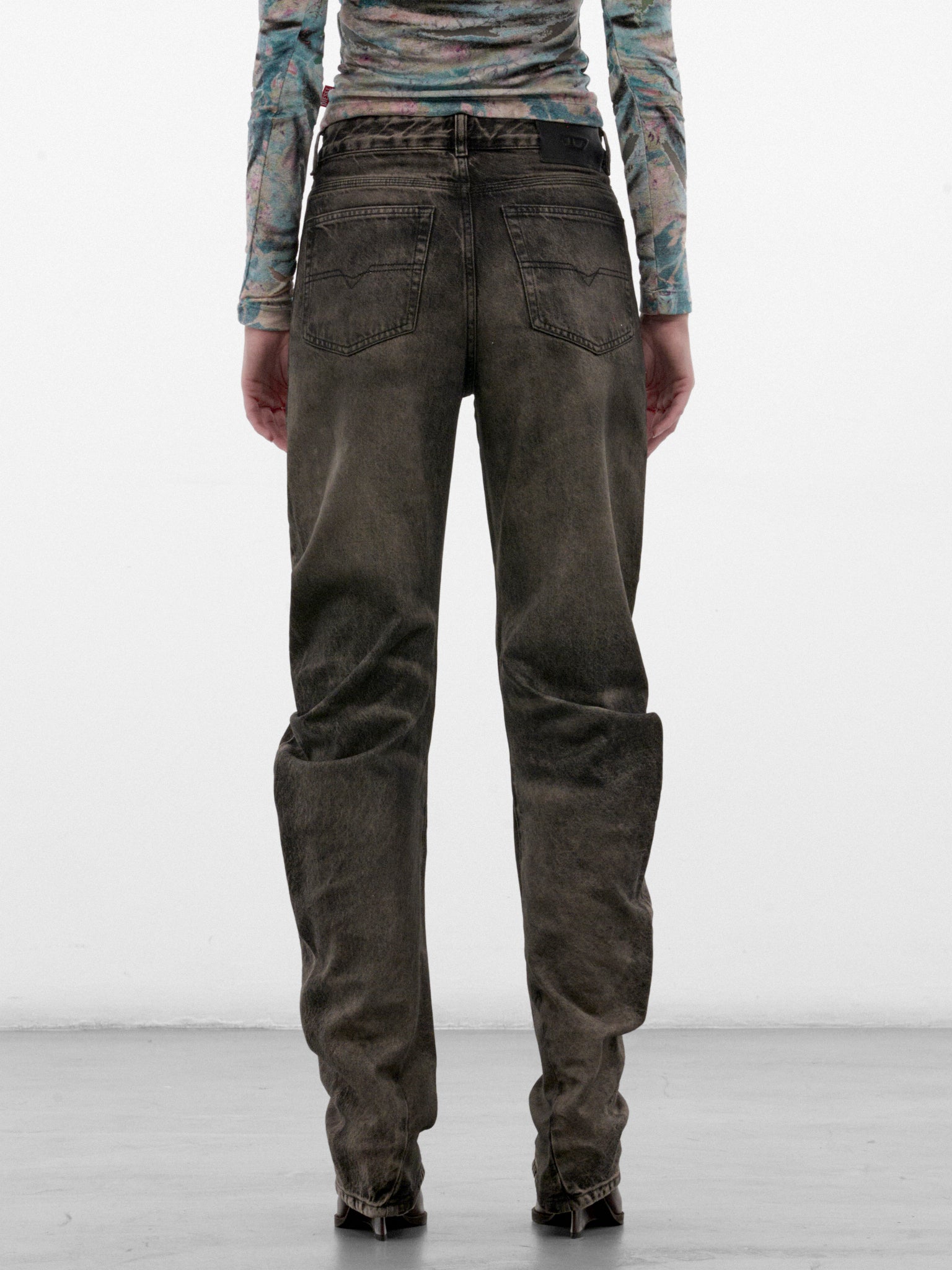 Black D-Twisty Curved Jeans (A26123-D-TWISTY-WASHED-BLACK)