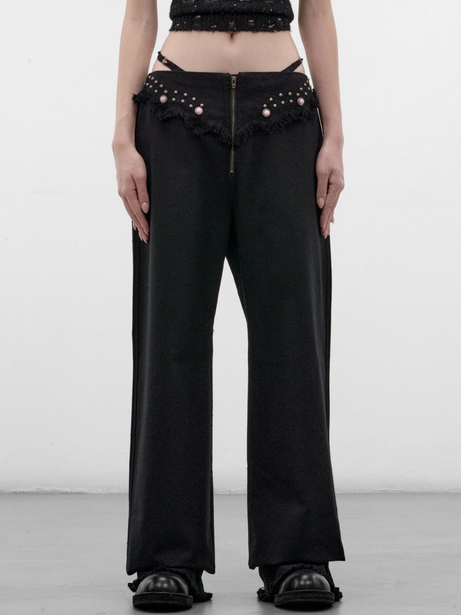 Onyx G-String Rivets Fringe Jeans (A26WV18O-ONYX)