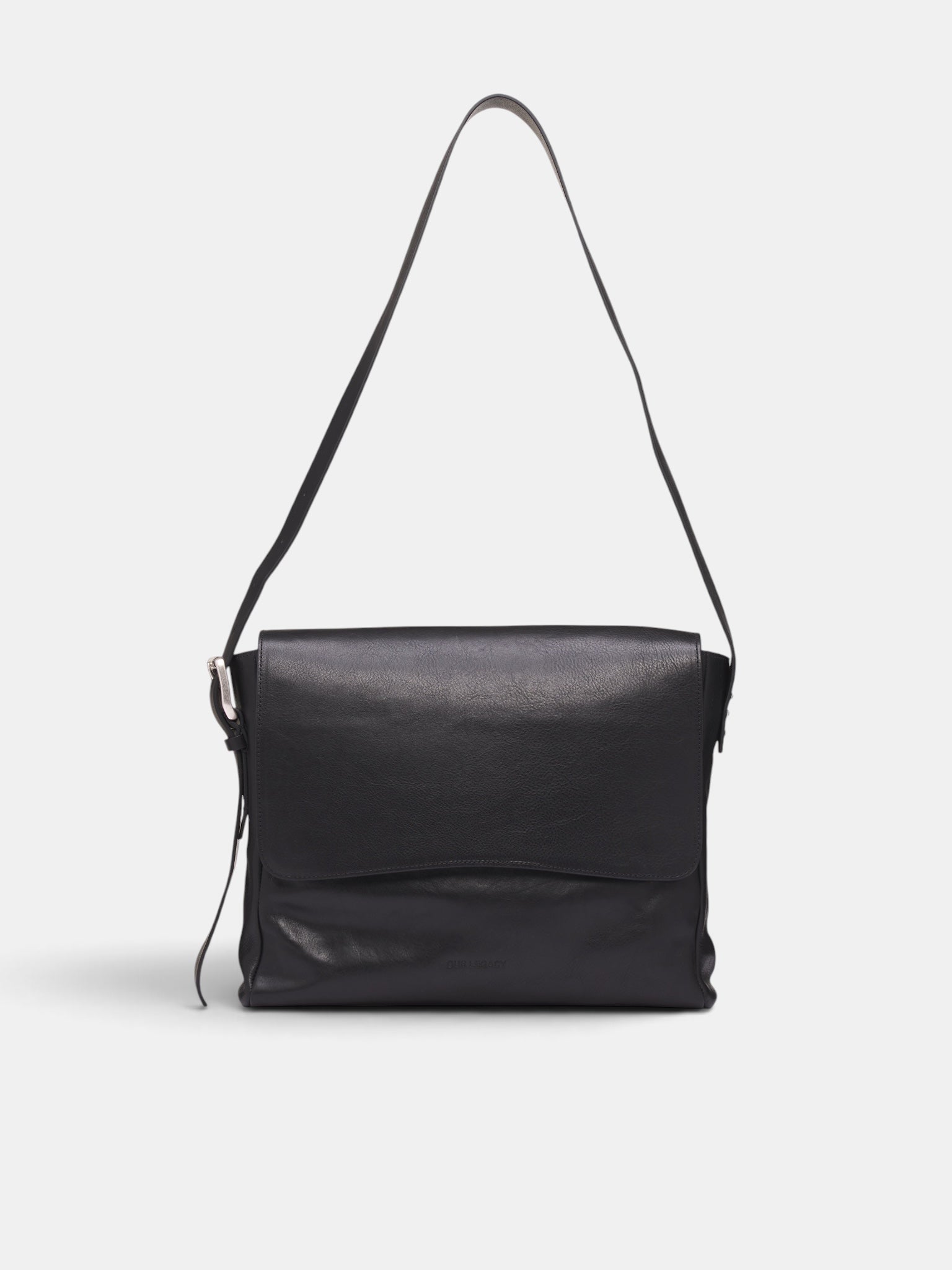 Goat Leather Piston Messenger Bag (A4268BT-BLACK)