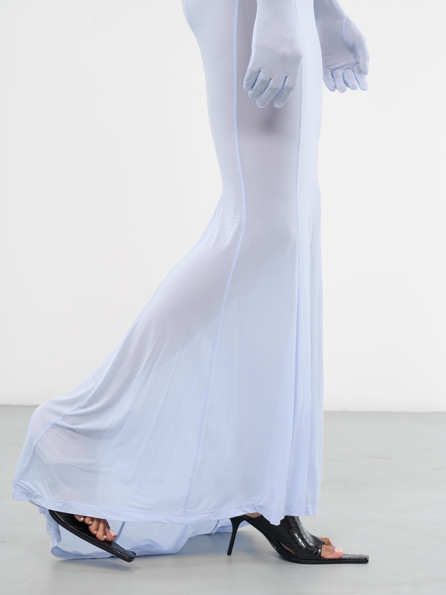 Gloved Loop Gown (A9966P23-2028-GLACIER)