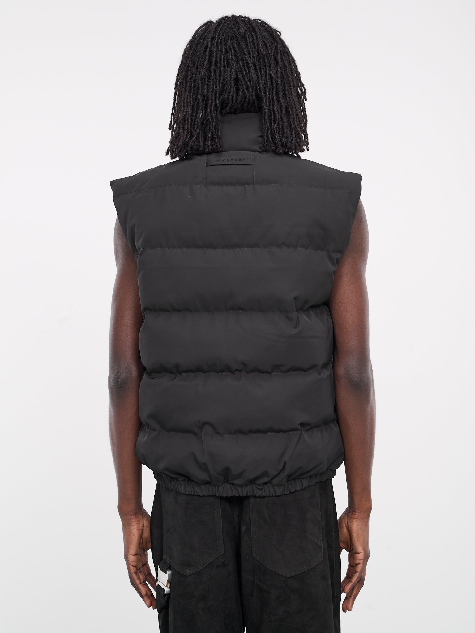 Buckle Puffer Vest (AAUOU0443FA01-BLACK)