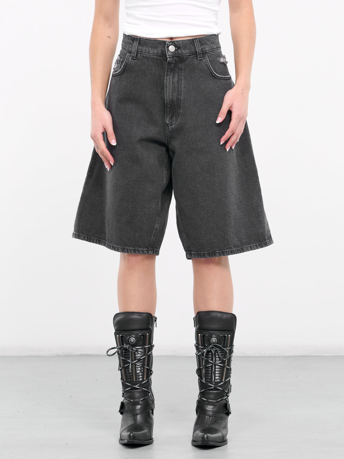 Distressed Buckle Carpenter Shorts (AAUSO0074FA02-WASHED-BLACK)