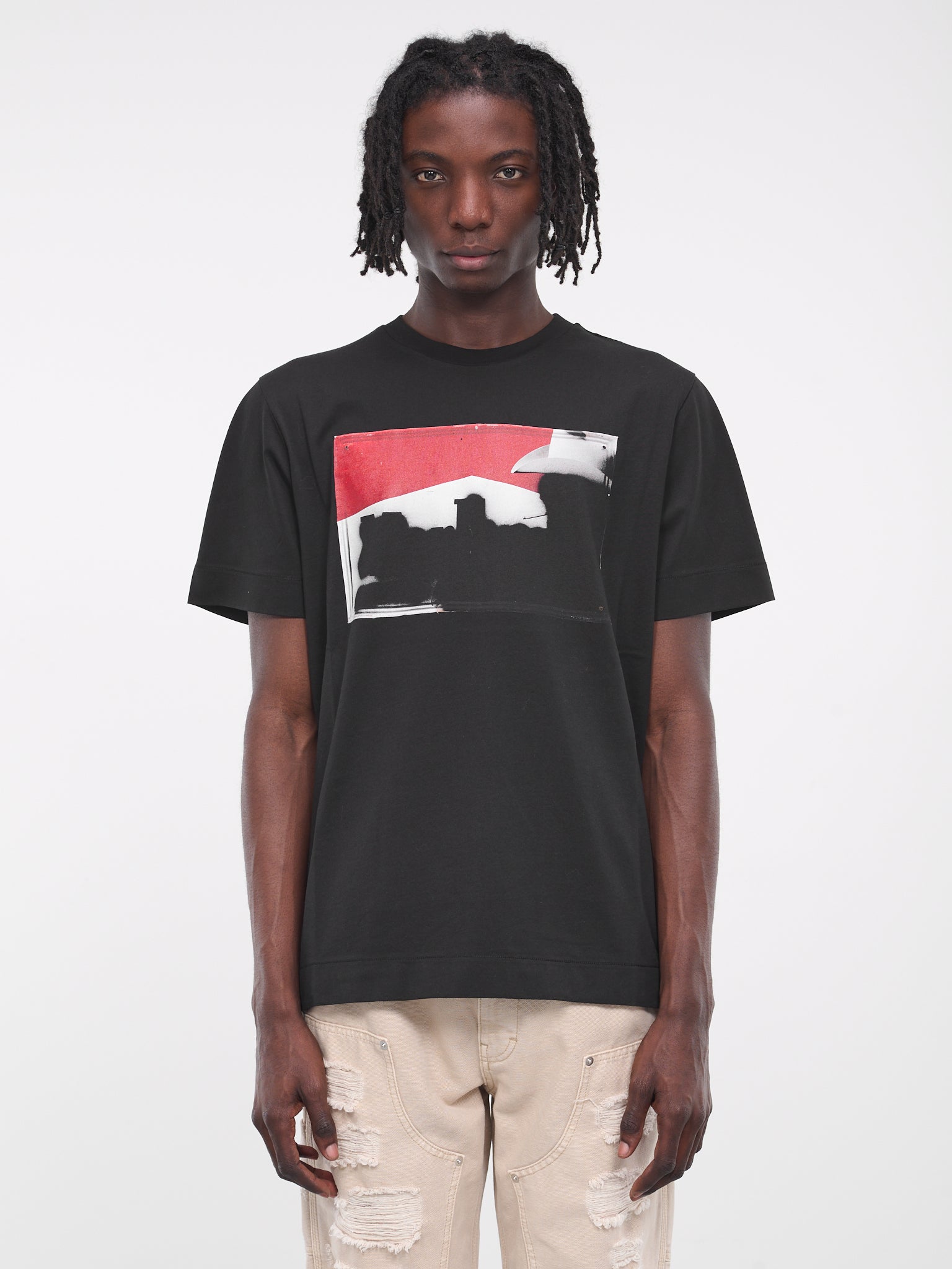 Graphic Tee (AAUTS0432FA01-BLK0001-BLACK)