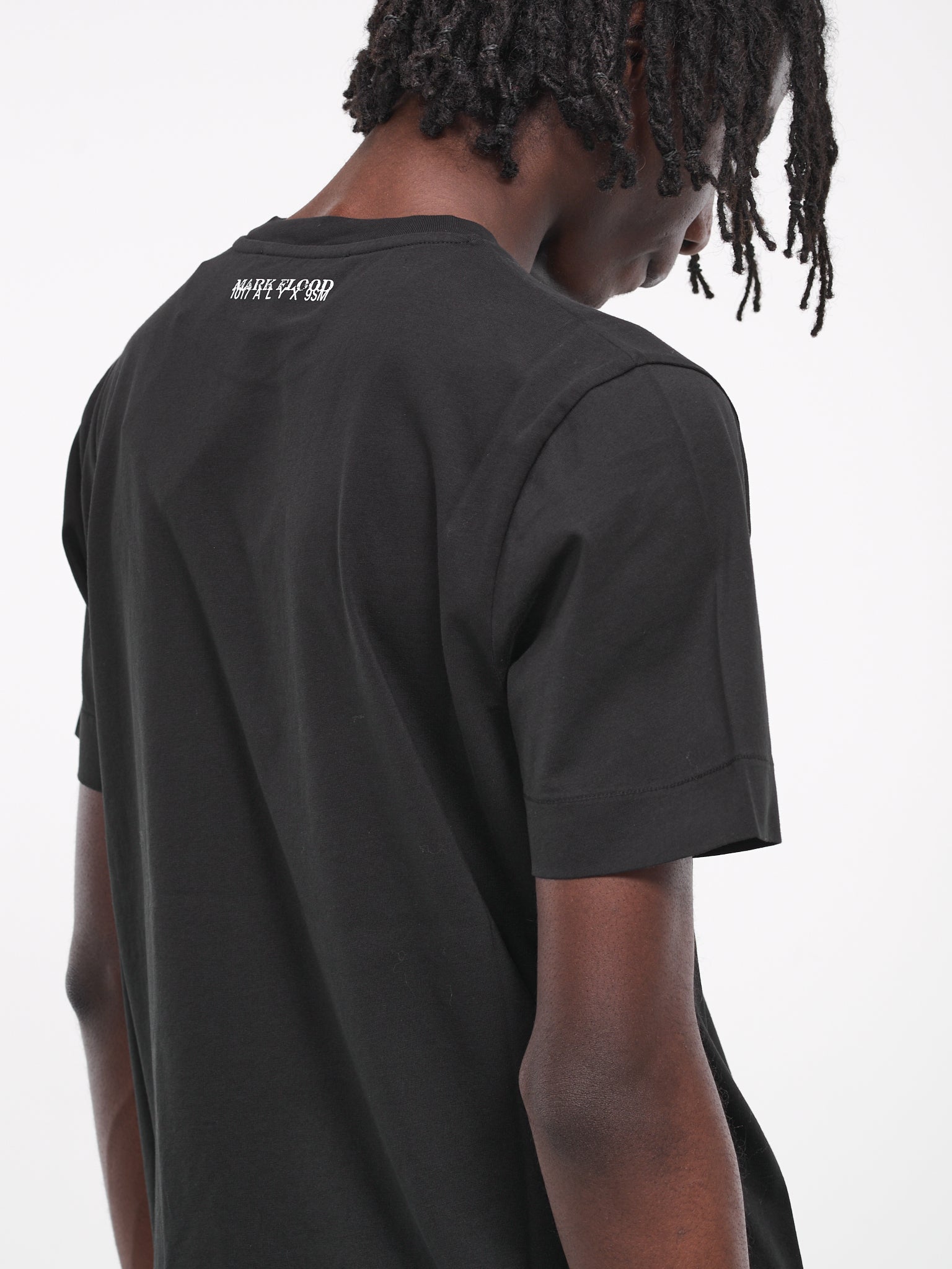 Graphic Tee (AAUTS0432FA01-BLK0001-BLACK)