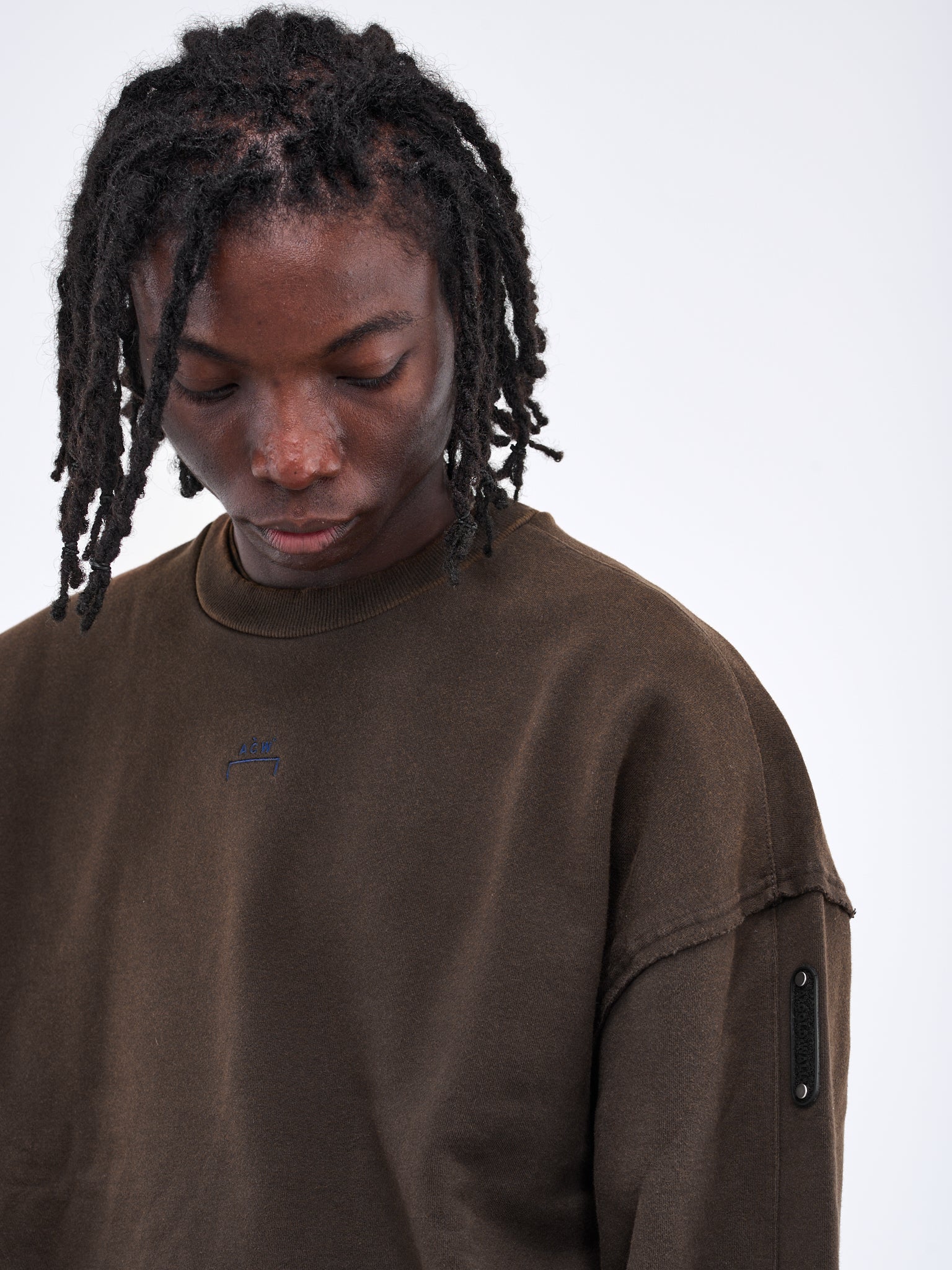 Shiraga Crewneck Sweater (ACWMW141B-BROWN)