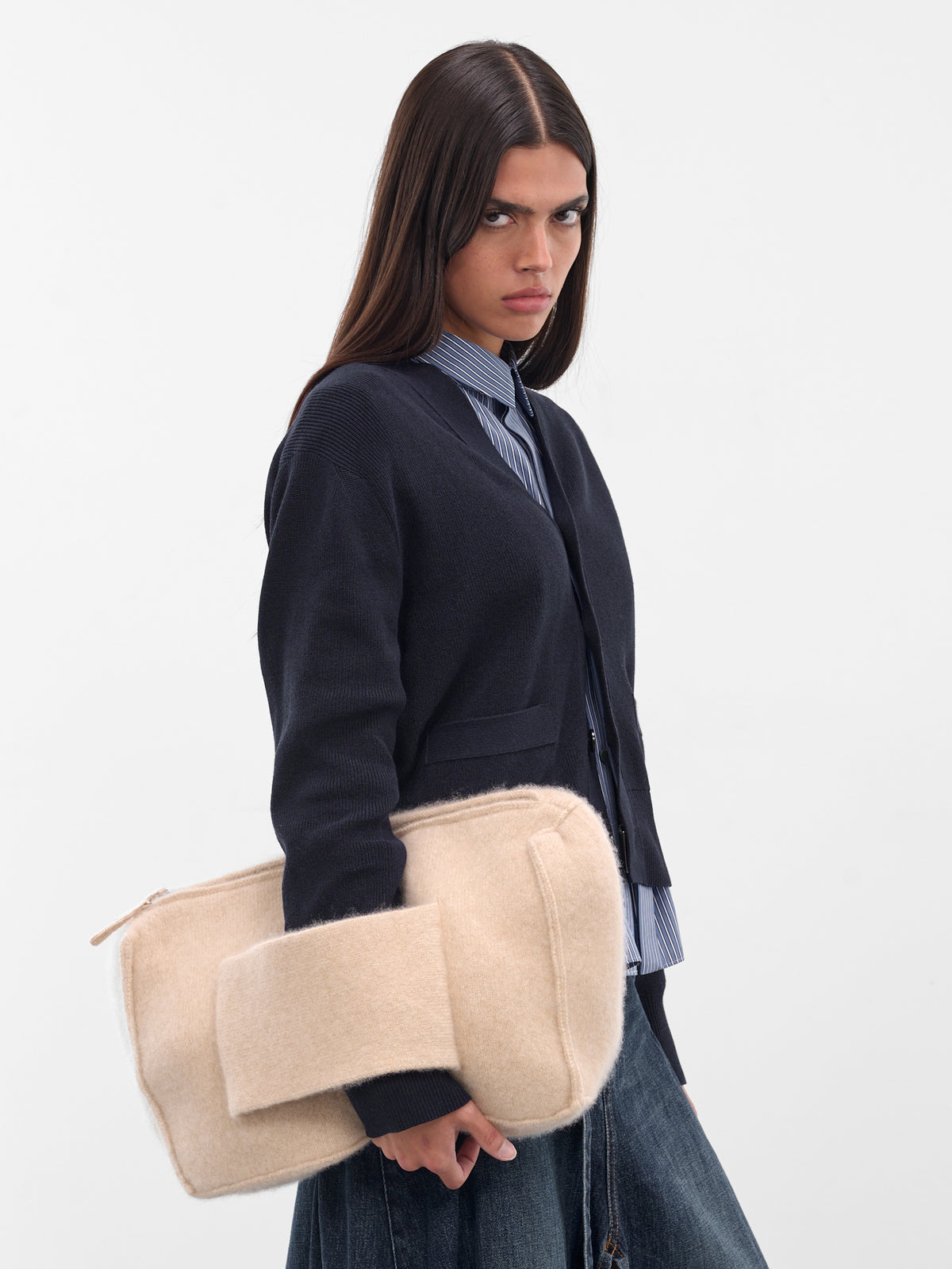 Beige Cashmere-Silk Knit Clutch (AMPF25134-WINNIE-SAND)