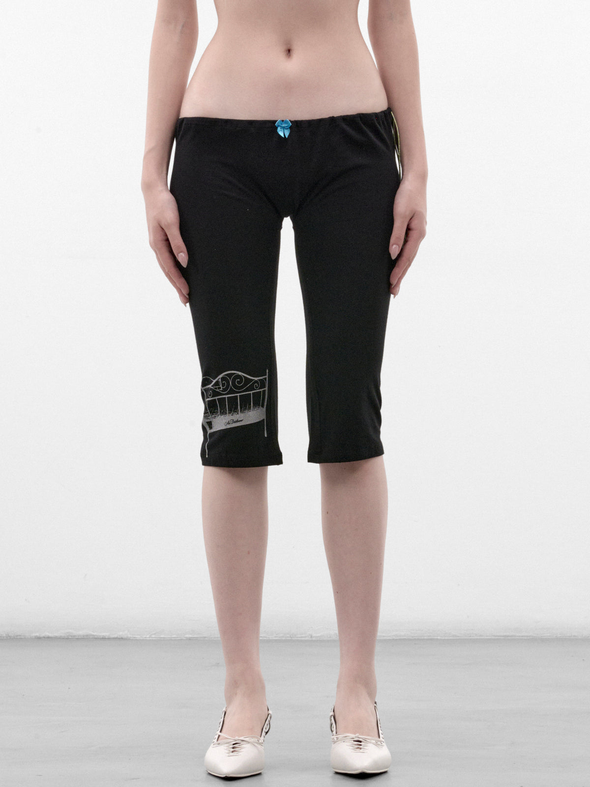 Black Cotton Cropped Graphic Leggings (AN003PT26AWBLK-BLACK)