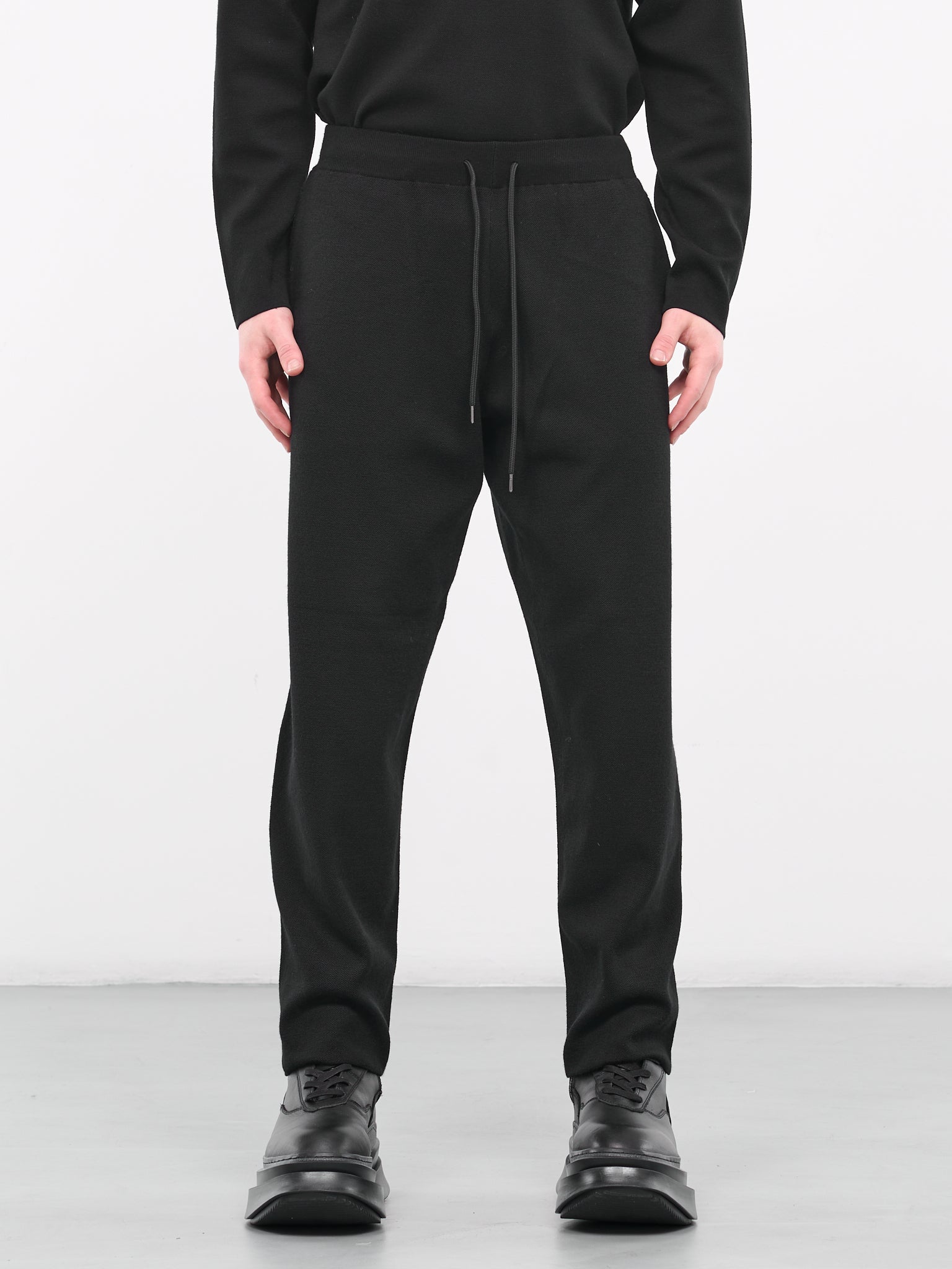 Drawstring Trousers (AP32-013-BLACK)