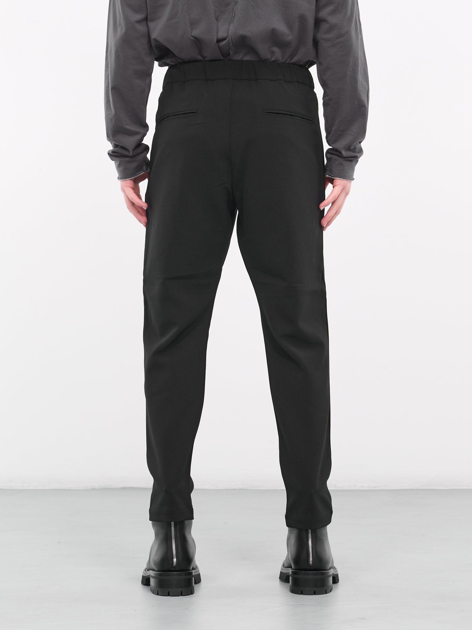 Pleated Trousers (AP32-064-BLACK)