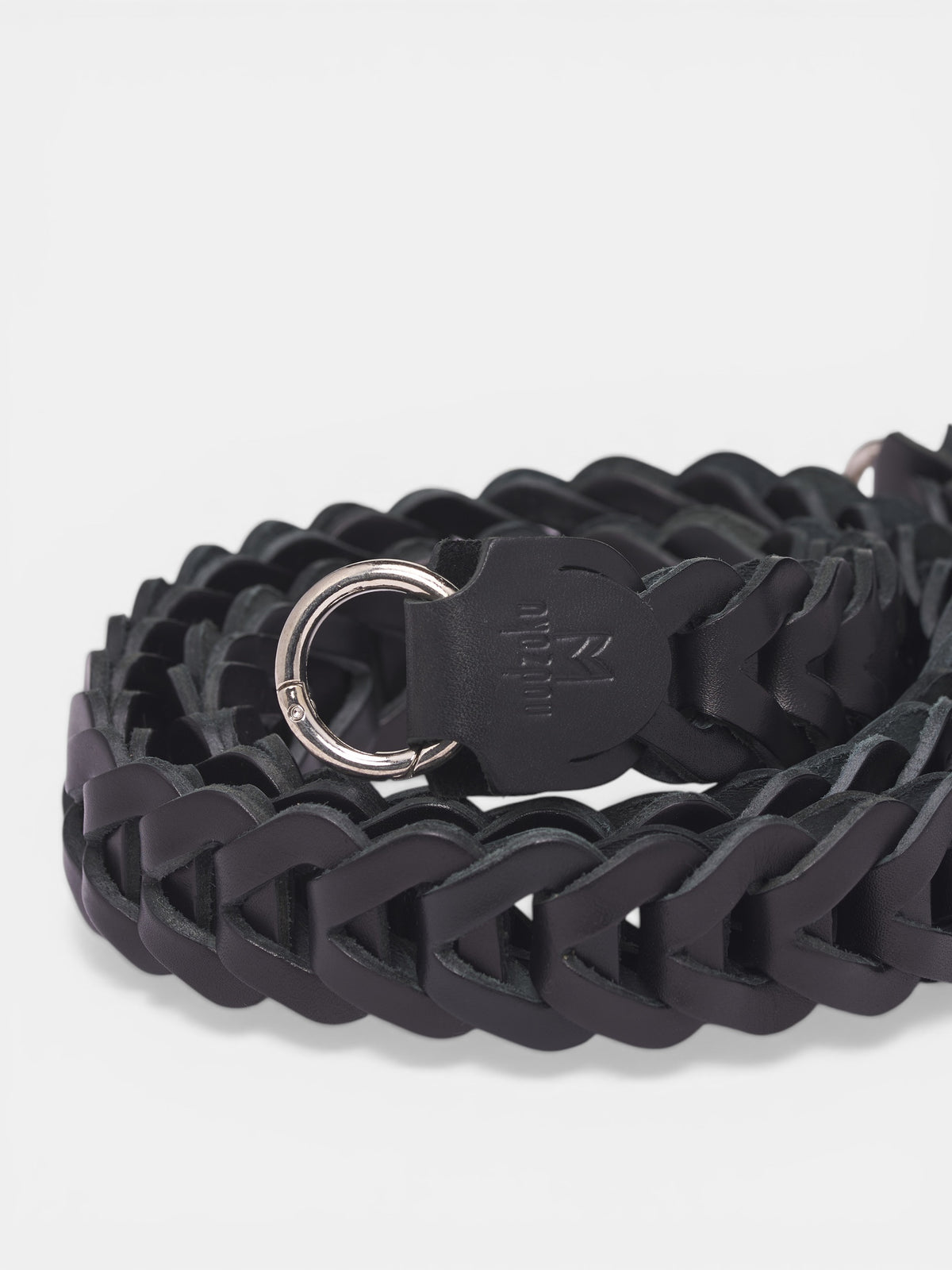 A LEATHER Braided Leather Strap | H.Lorenzo - detail