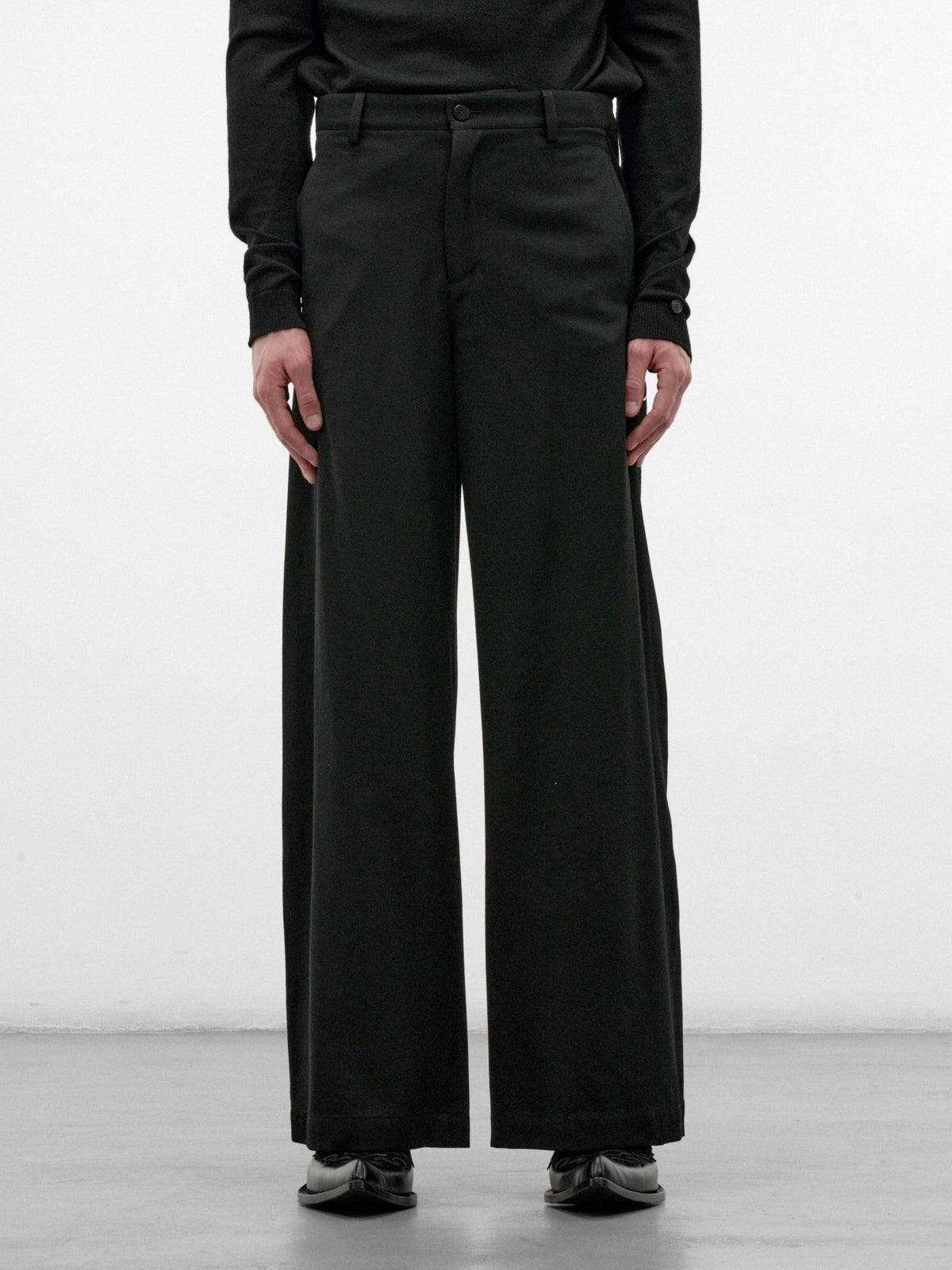 Black Pleated Wide Leg Trousers (AW26-008-13B-BLACK)