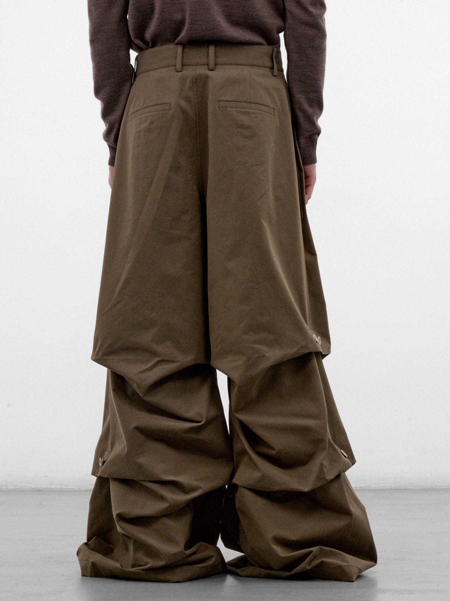 Green Wide Leg Draped Trousers (AW26-008-16G-GREEN)