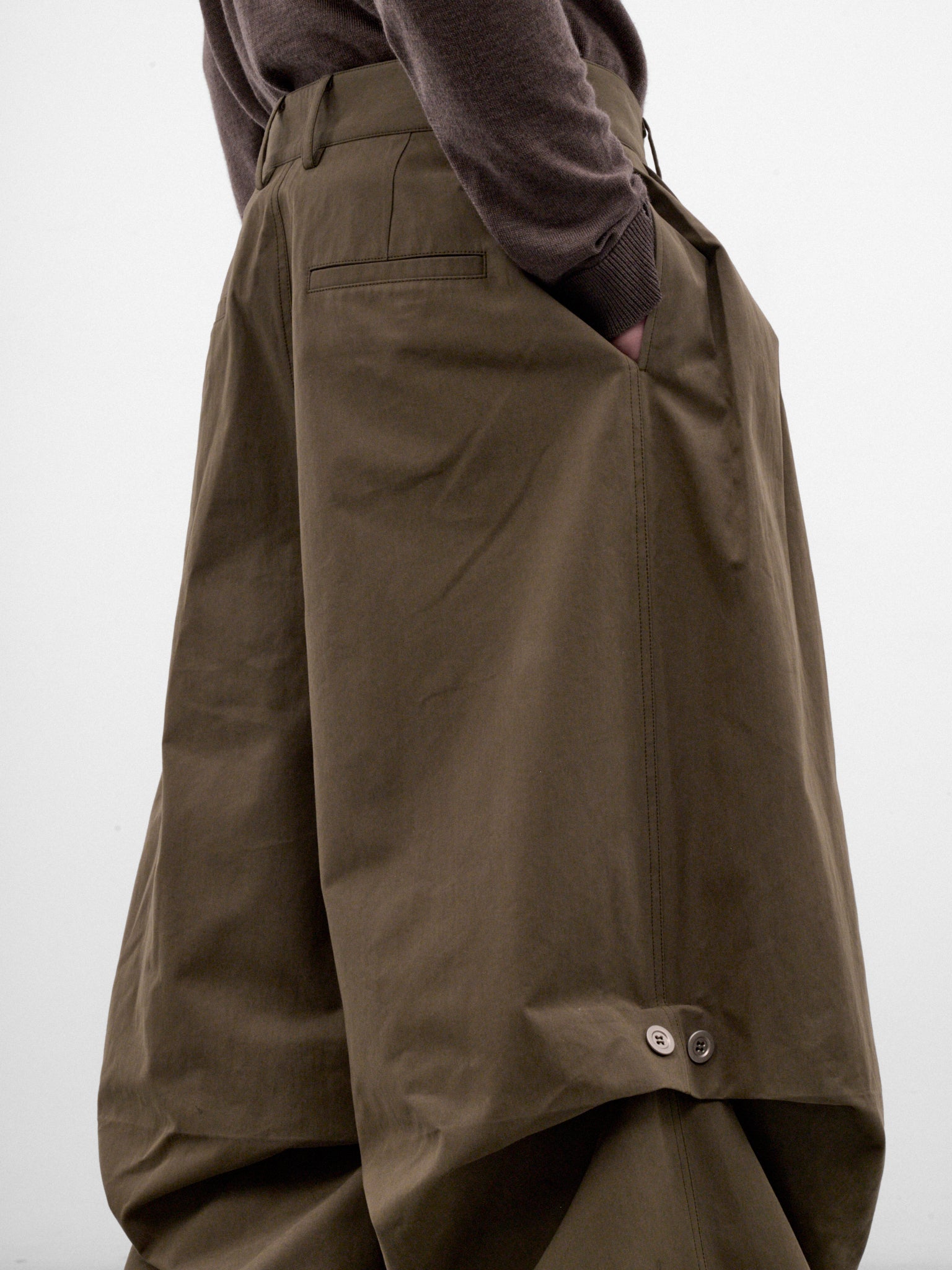 Green Wide Leg Draped Trousers (AW26-008-16G-GREEN)