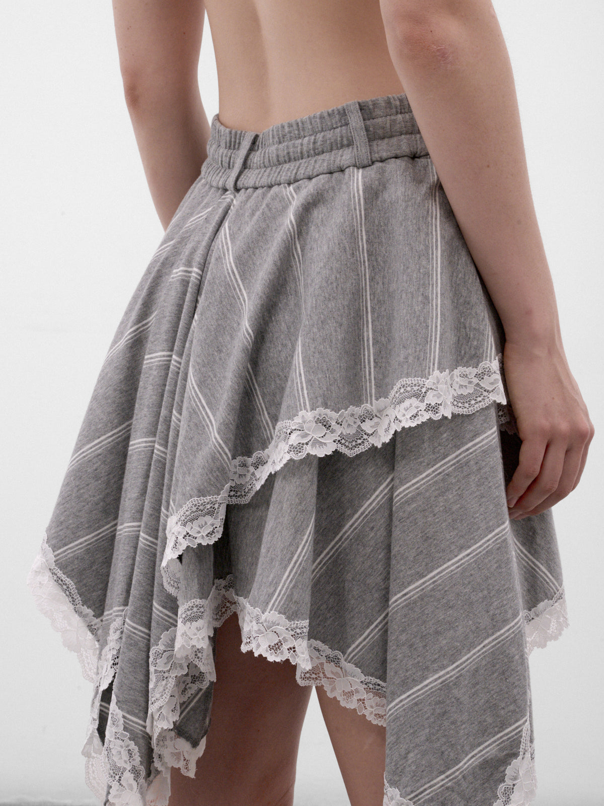 Striped Asymmetric Layered Mini Skirt (AW2600SK03GY-GREY)