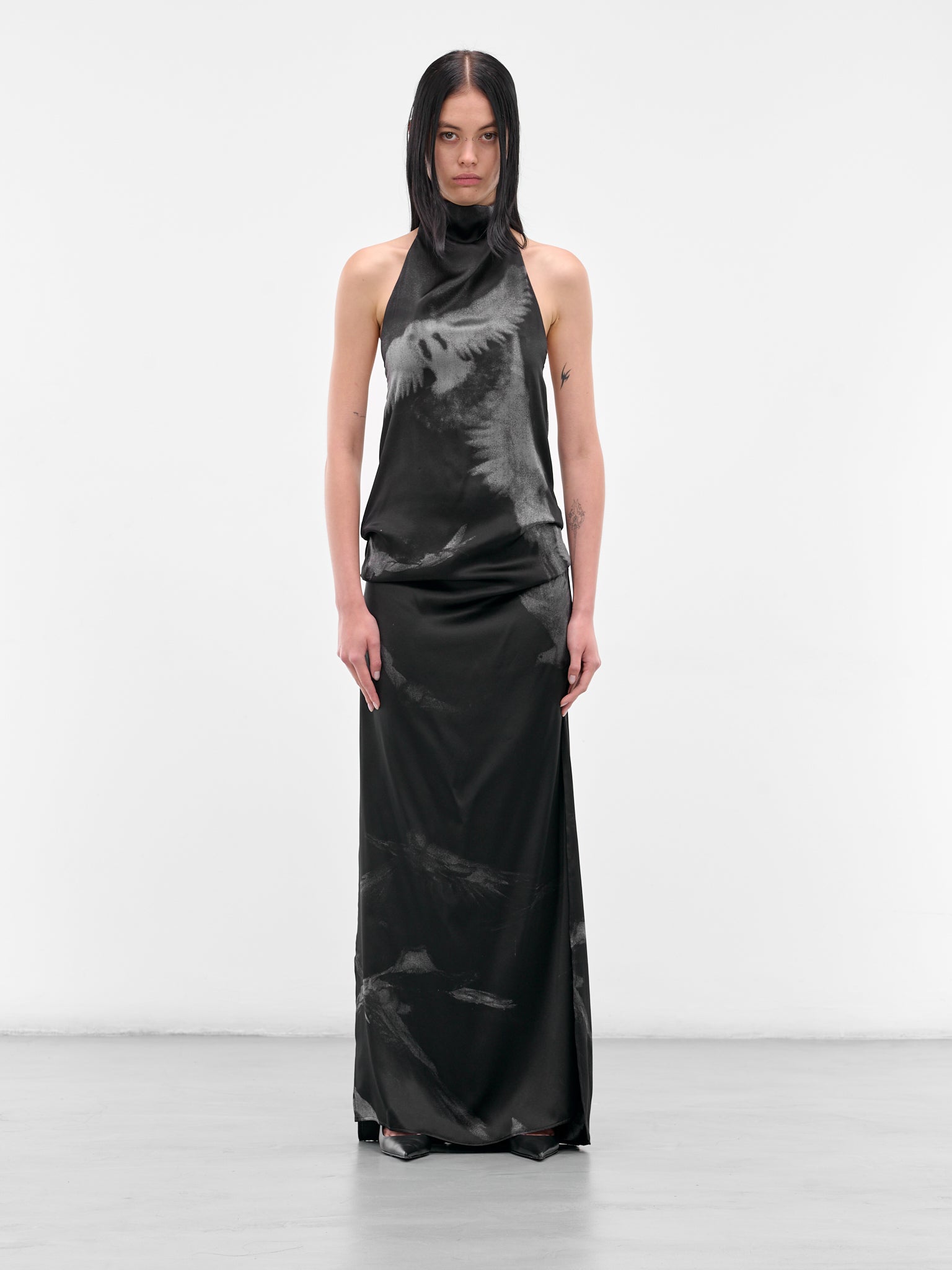 Rut Highneck Open Back Dress (B0013111-FA658-D0097-BLACK-GRE)