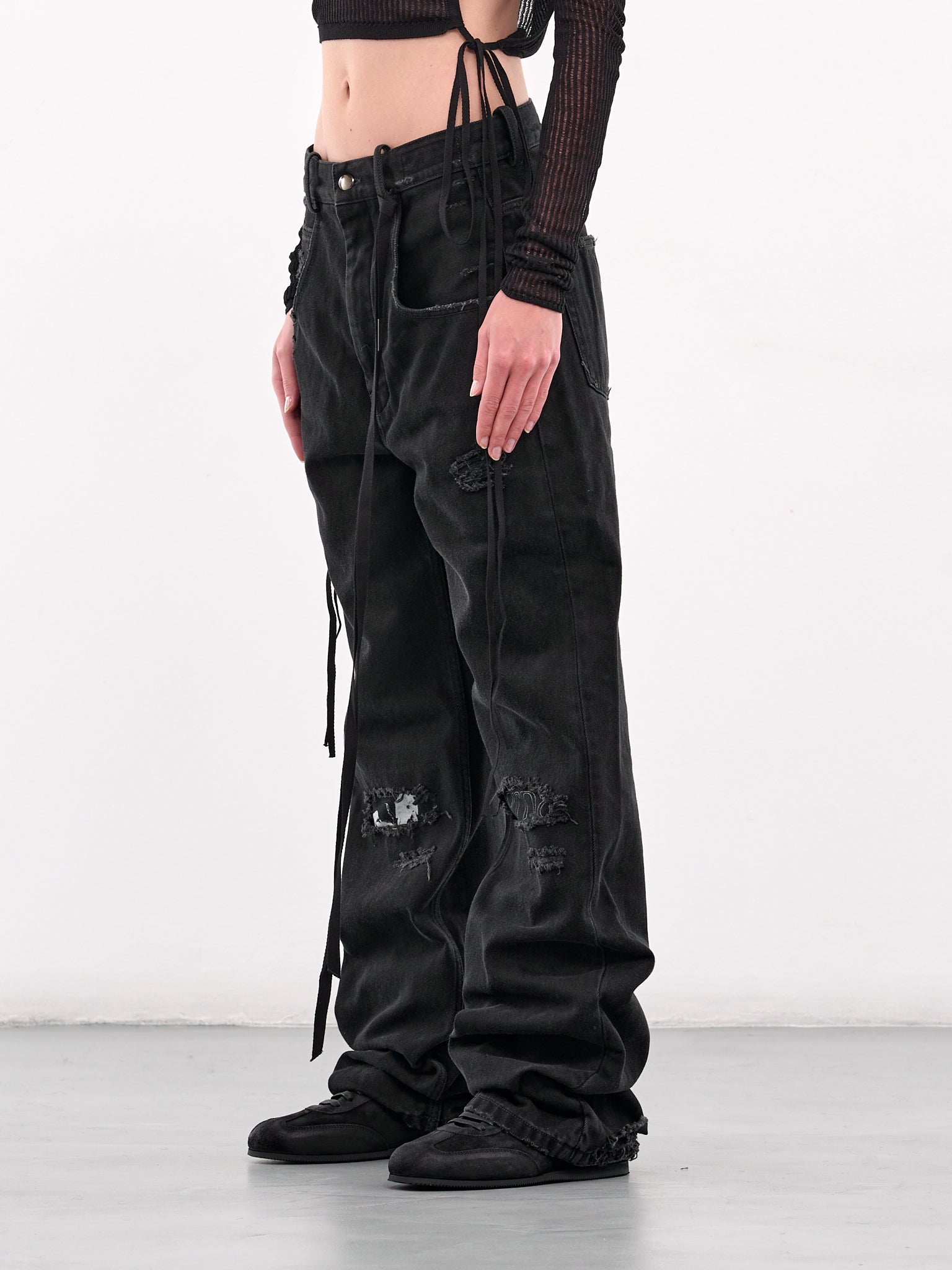 Distressed Graphic Patch Jeans (B0010197-FA632-FADED-BLACK)
