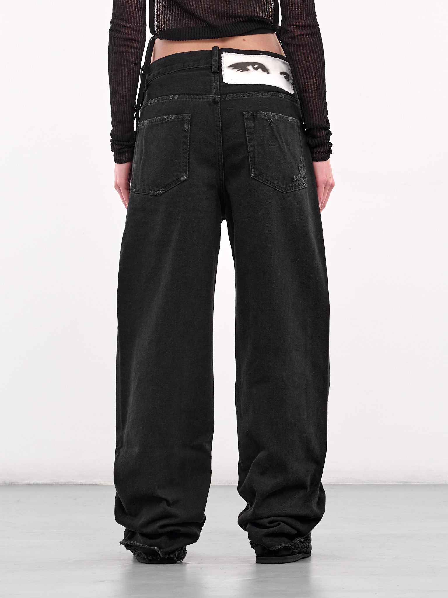 Distressed Graphic Patch Jeans (B0010197-FA632-FADED-BLACK)