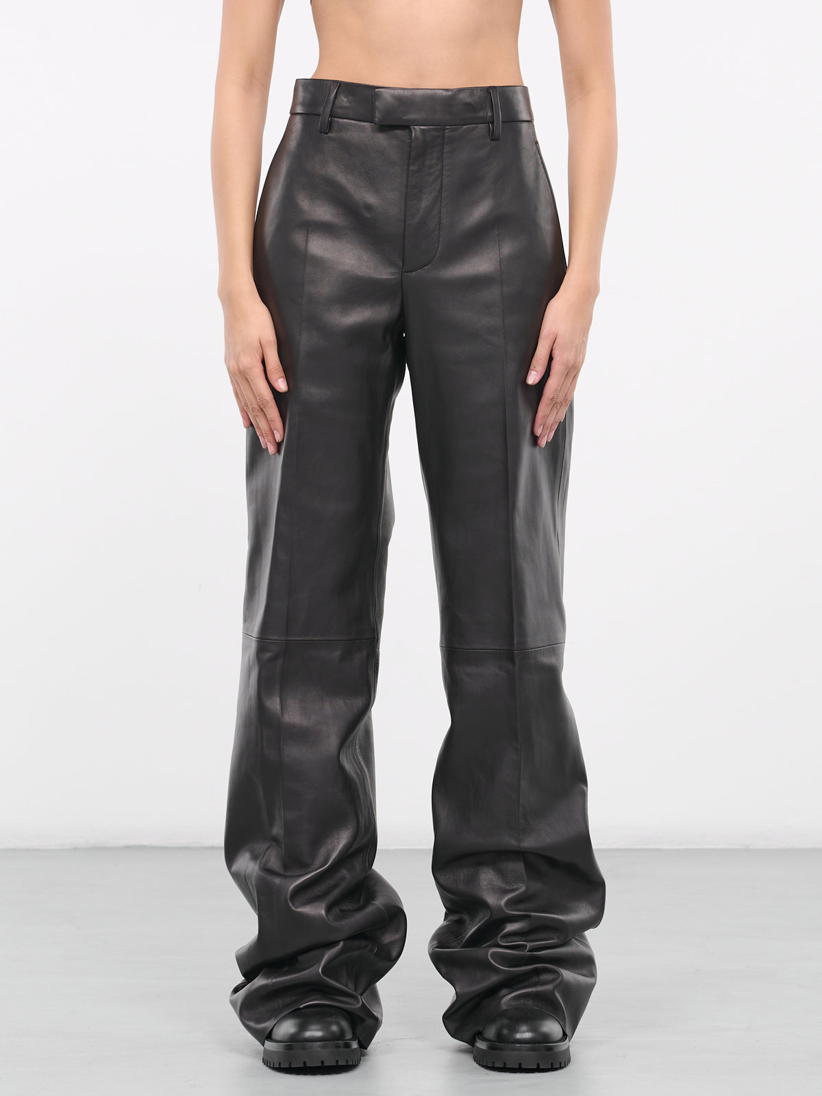 Maaike Flared Comfort Trousers (B0011423-LT117-099-BLACK)