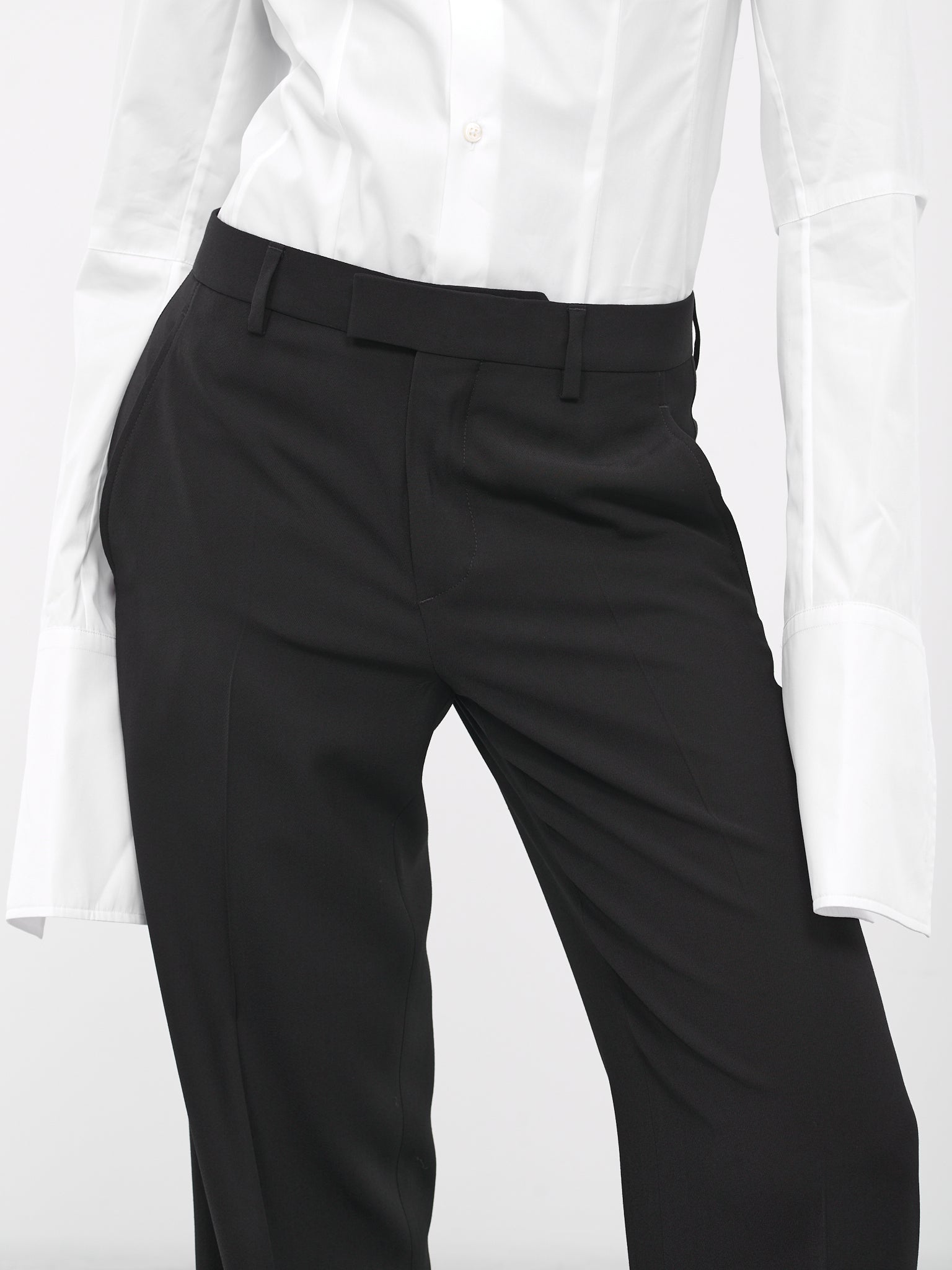 Gaelle Cropped Trousers (B0011425-FA342-099-BLACK)