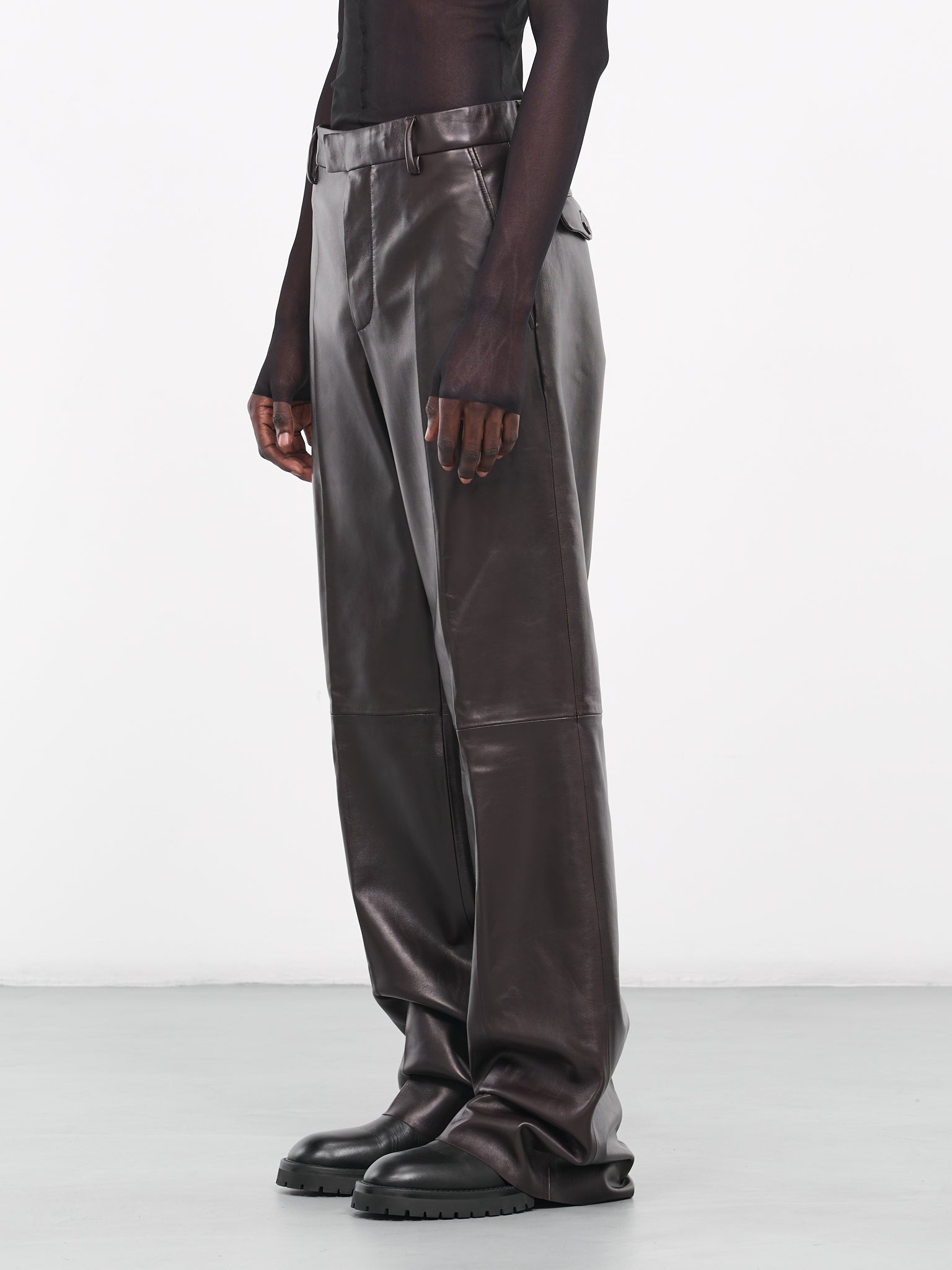 Gaspar Flared Leather Trousers (B0011607-LT117-038-AUBERGINE)