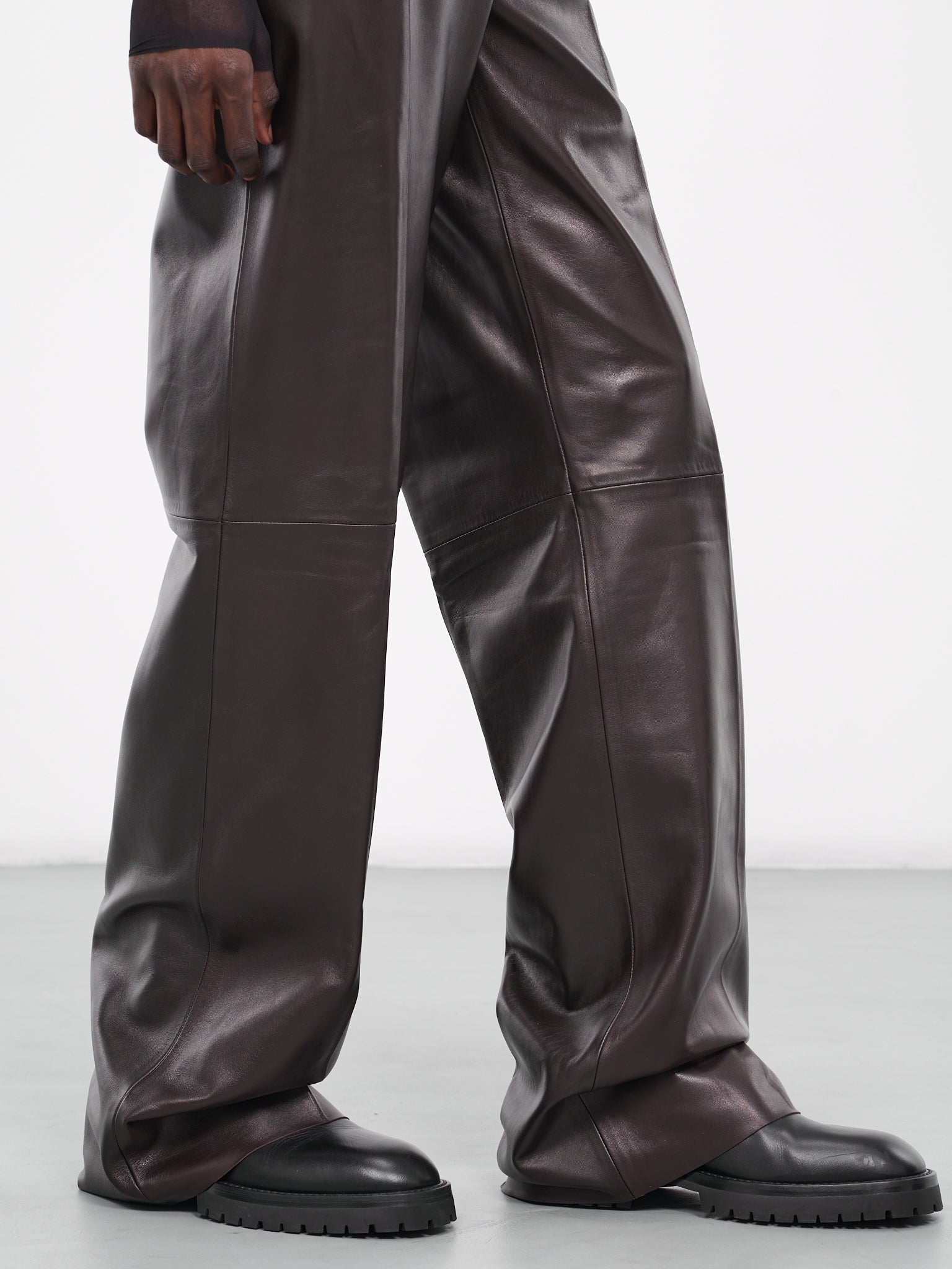 Gaspar Flared Leather Trousers (B0011607-LT117-038-AUBERGINE)