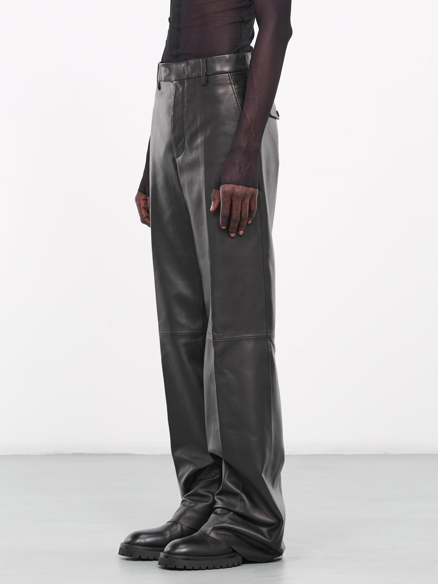 Gaspar Flared Leather Trousers (B0011607-LT117-099-BLACK)