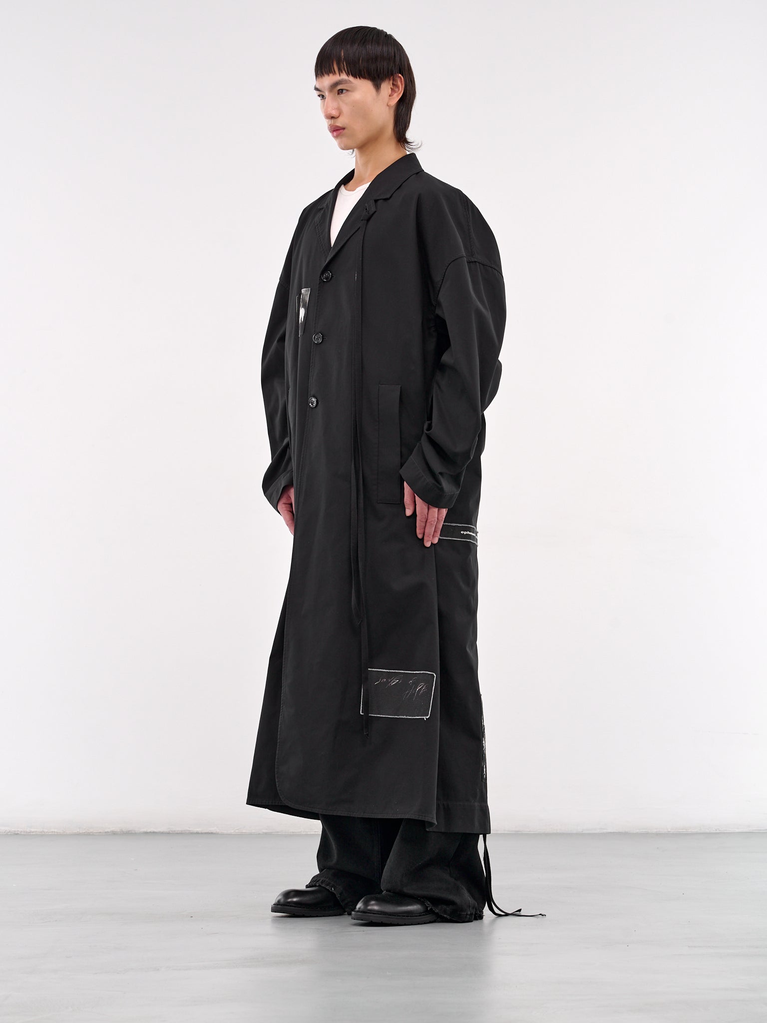 Graphic Patch Coat (B0012745-FA431-BLACK)