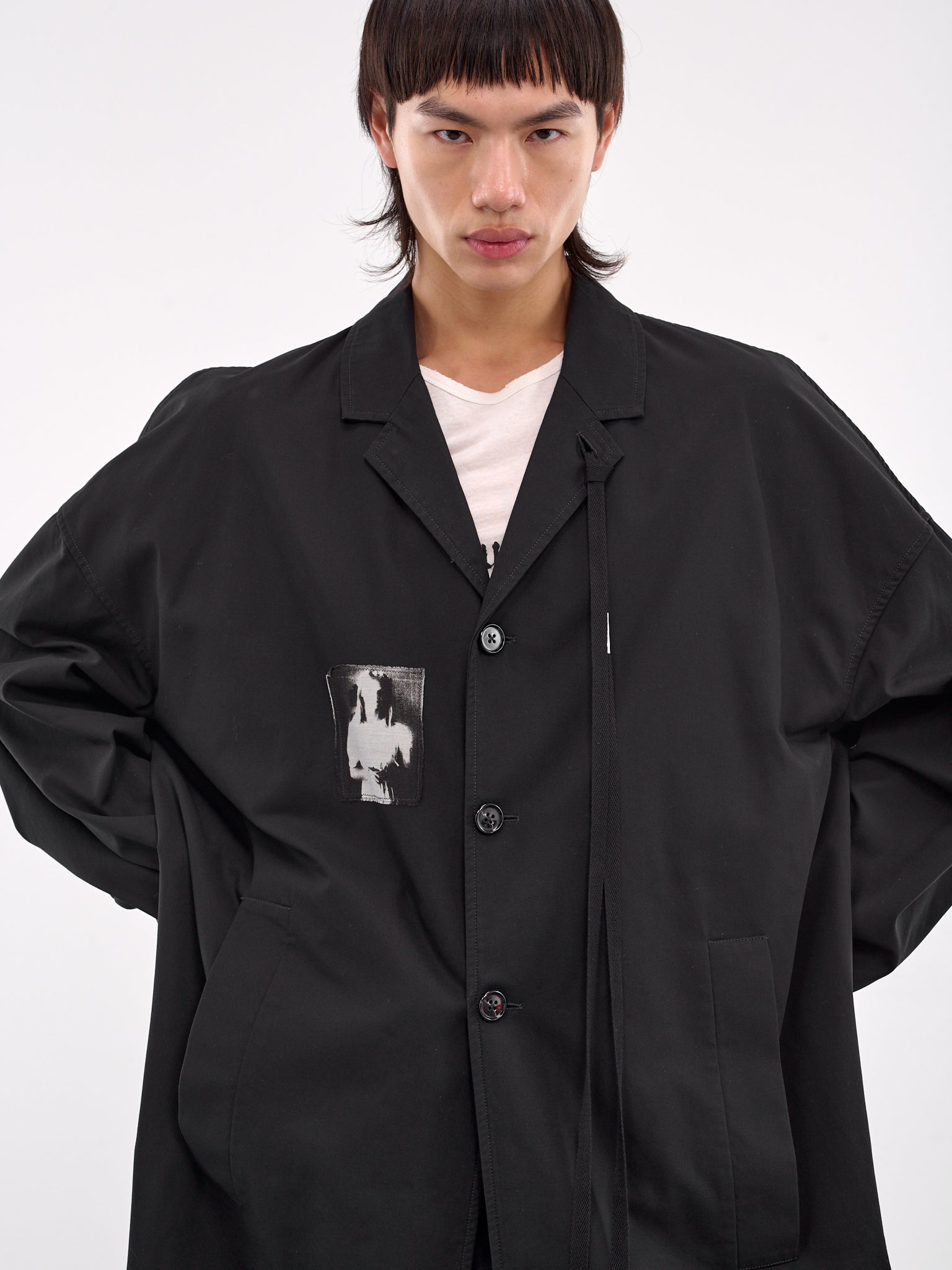 Graphic Patch Coat (B0012745-FA431-BLACK)