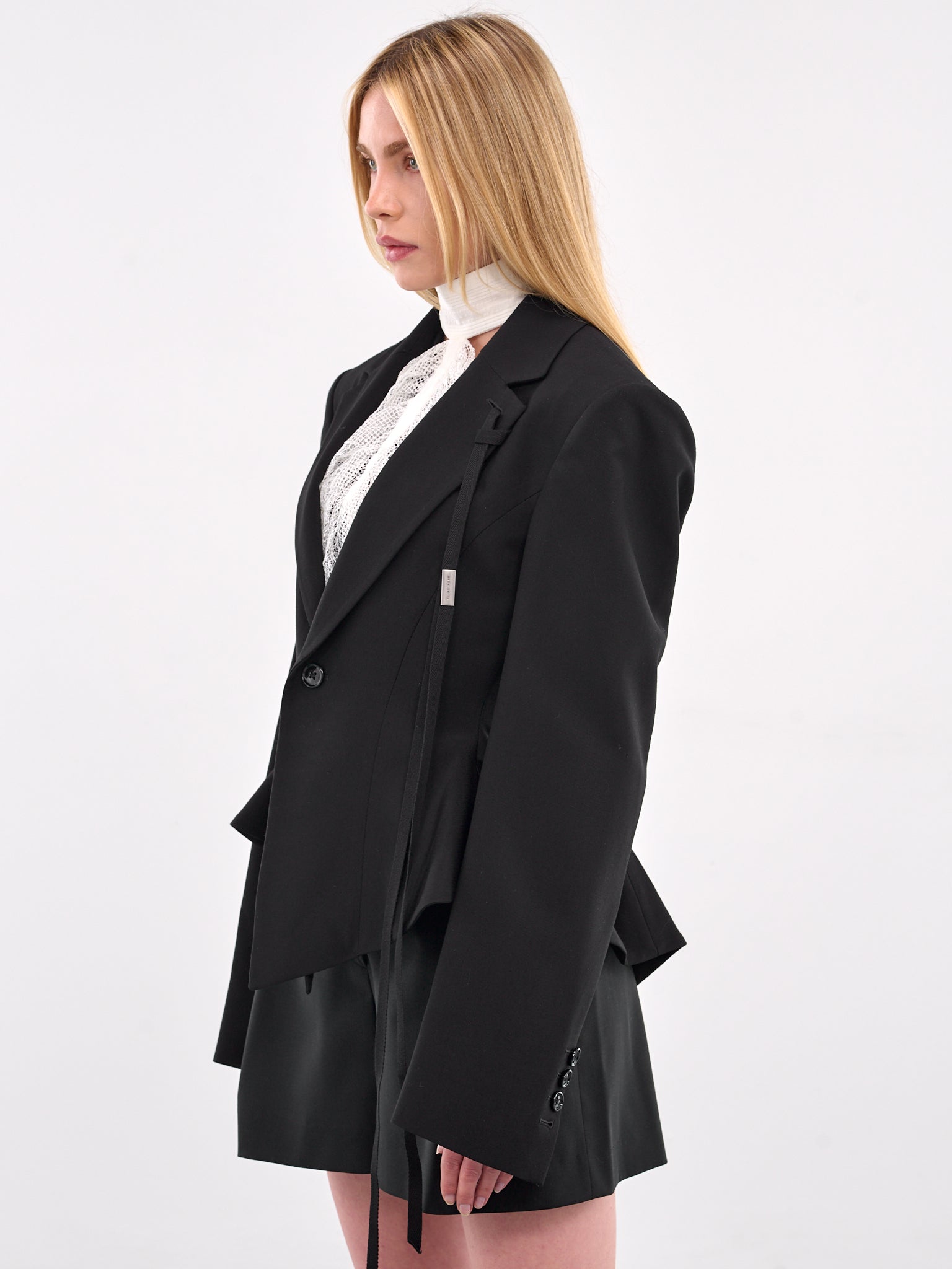 Lila Single-Breasted Blazer (B0012782-FA558-BLACK)