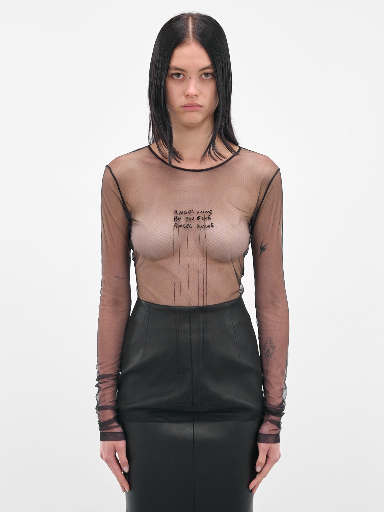 Fiene 'Angel Divine' Sheer Tee (B0013167-FA585-099-BLACK)
