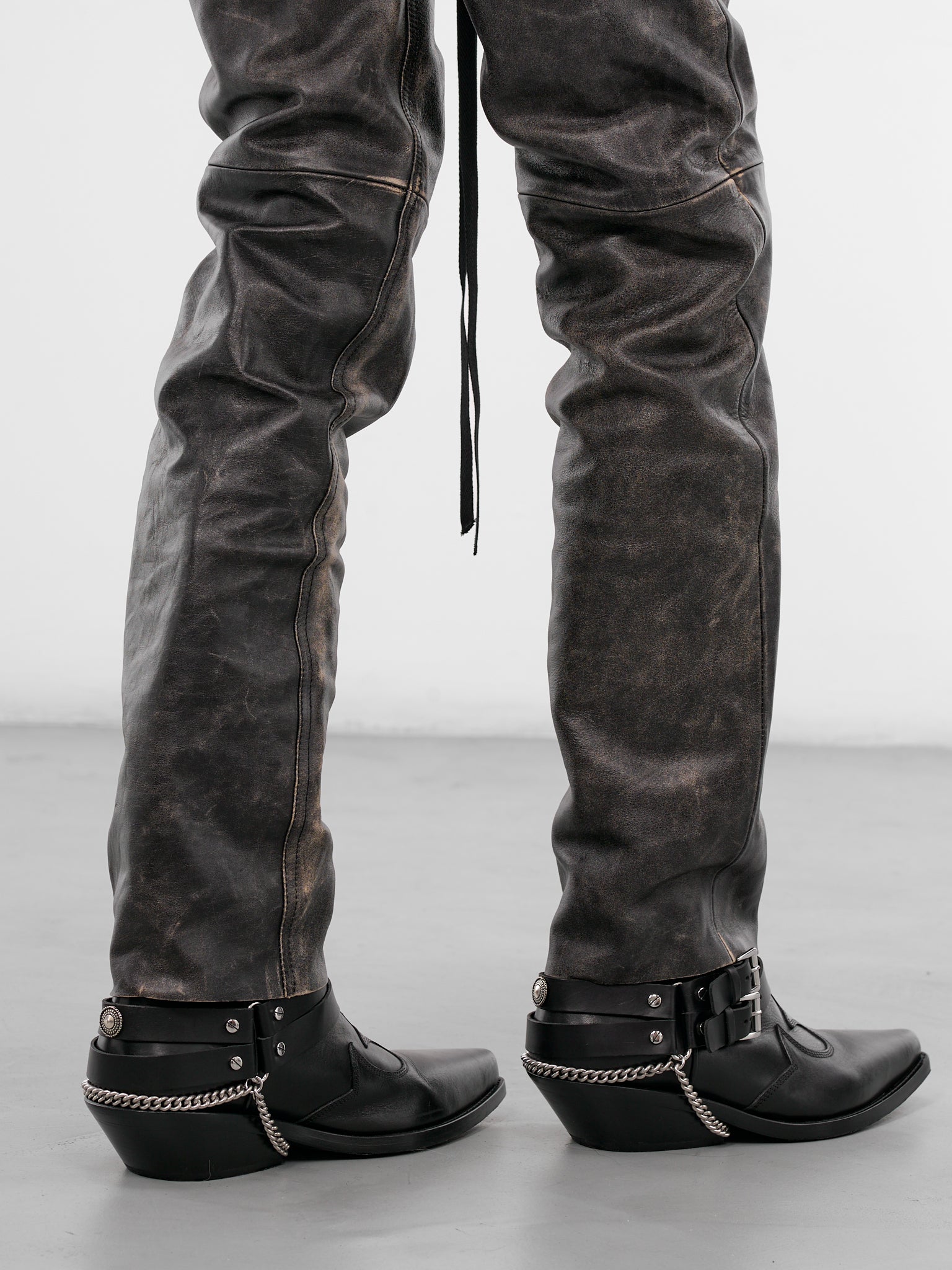 Dael Distressed Leather Slim Trousers (B0013406-LT169-BLACK-NUDE)