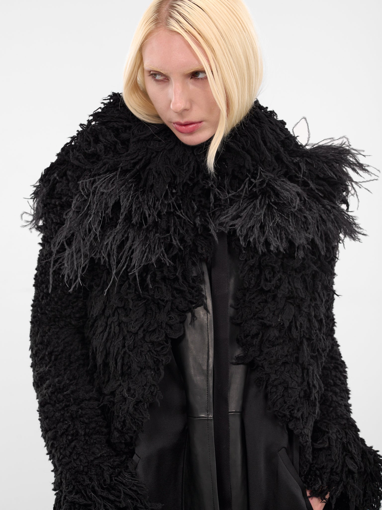 Leke Black Feather Shearling Jacket (B0013540-KN082-BLACK)