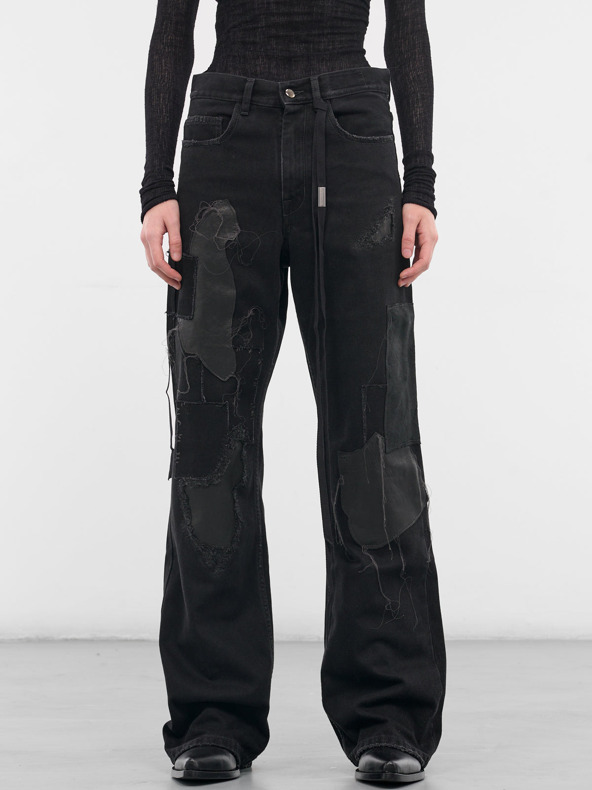 Black Genoveva Distressed Denim Jeans (B0013624-FA669-FADED-BLACK)
