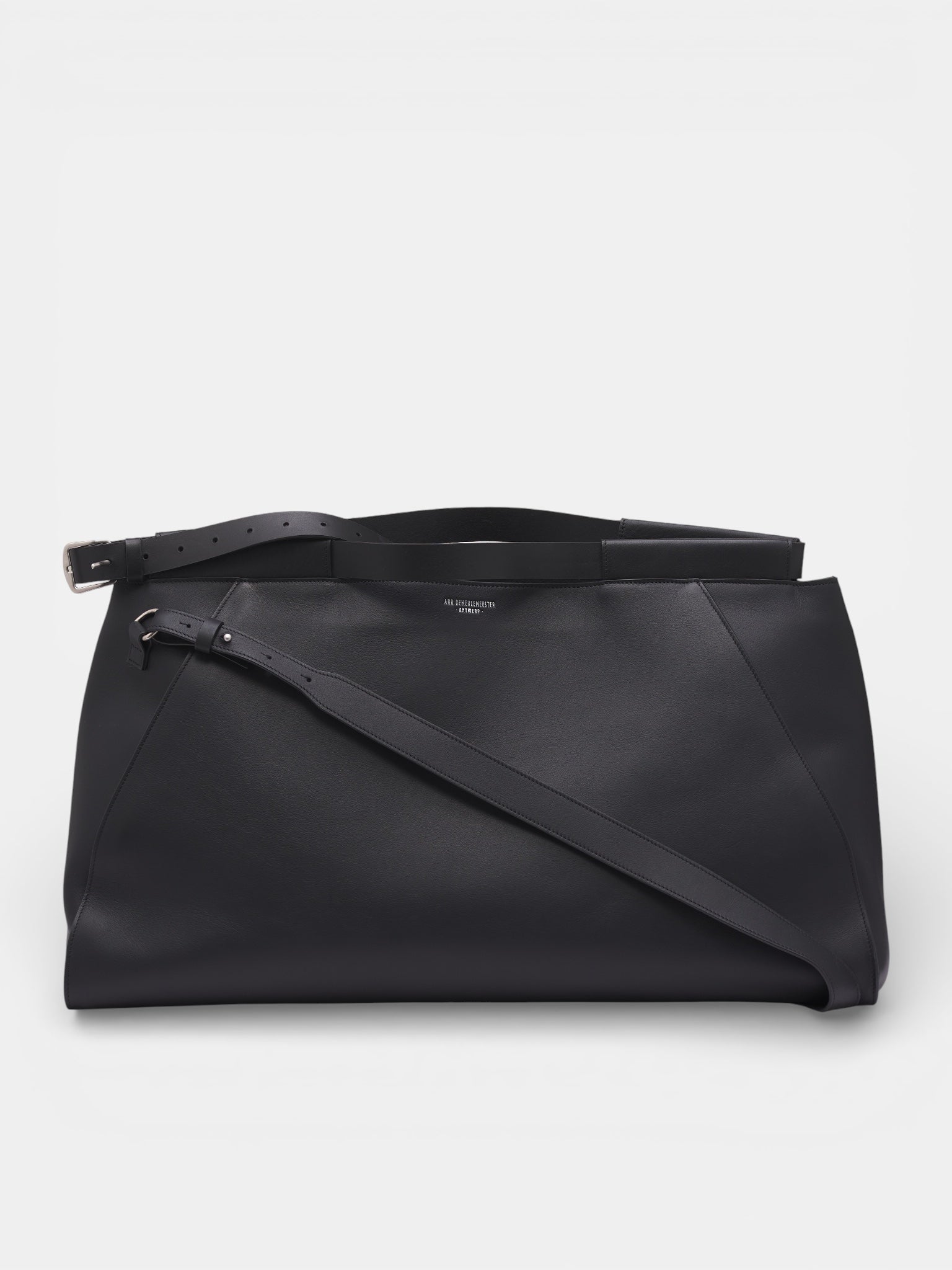 Sylvia Black Leather Bag (B0013899-LT189-BLACK)